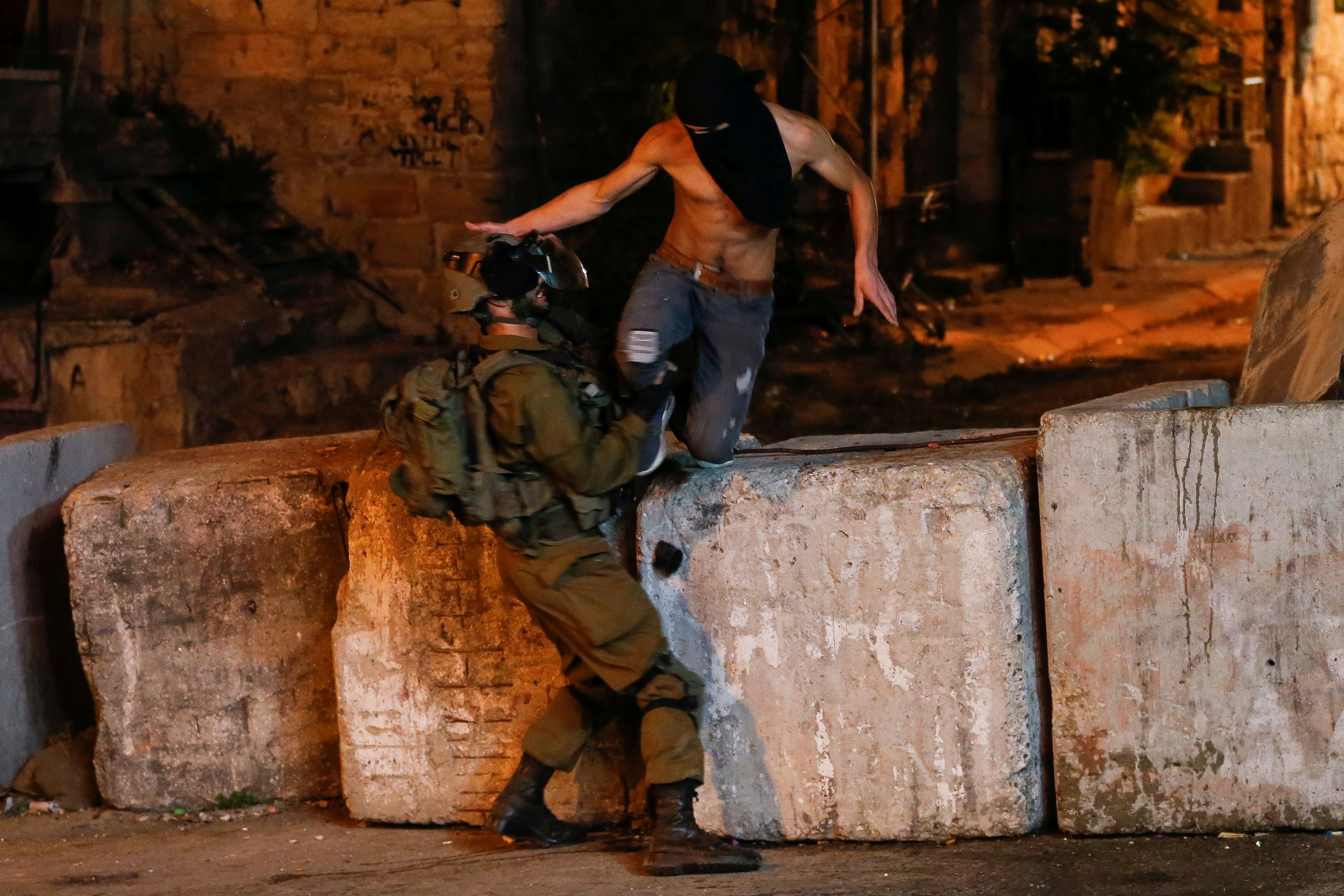 Israel catches two more escaped Palestinian militants, police say