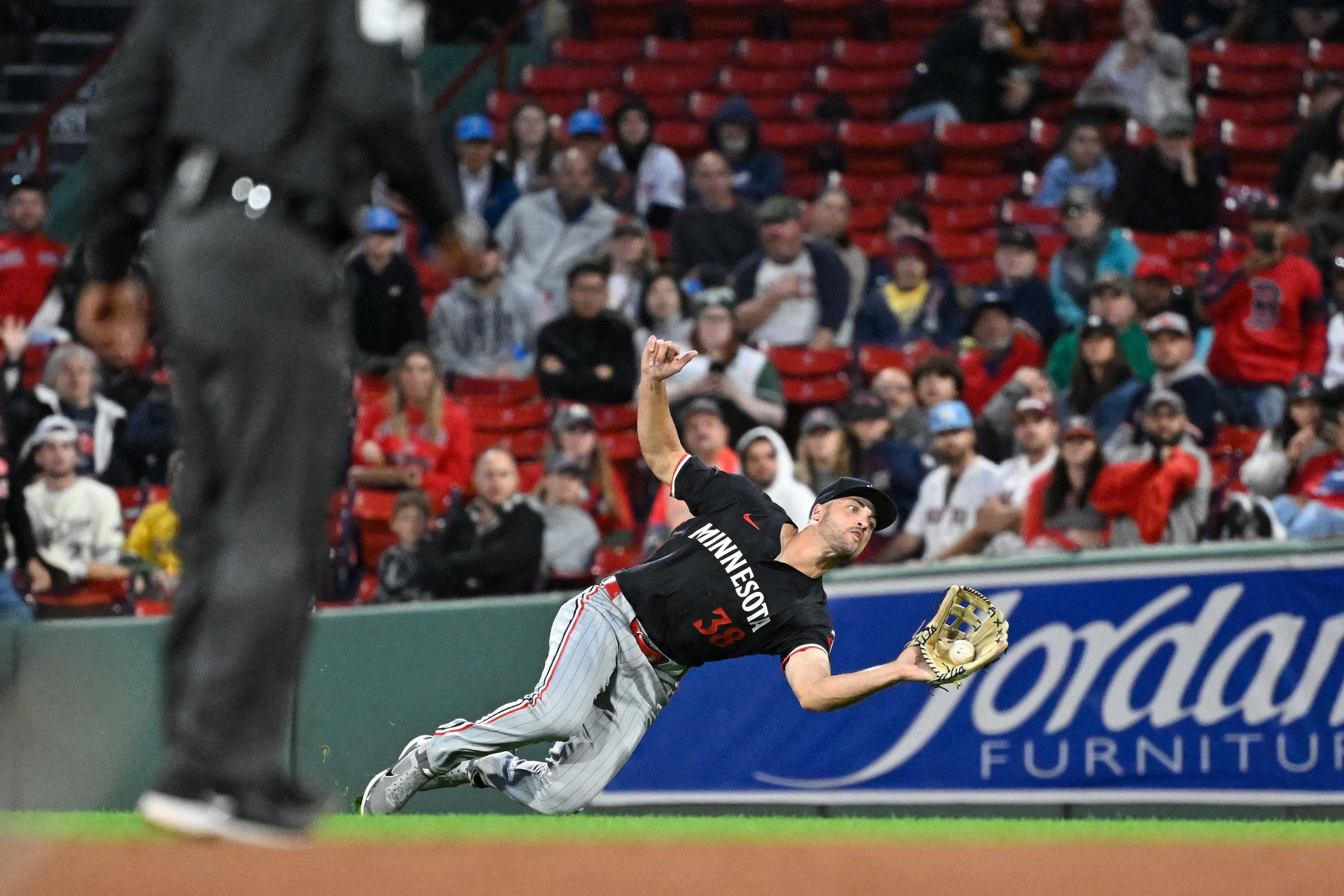 Twins OF Matt Wallner (oblique) out for rest of regular season; RHP