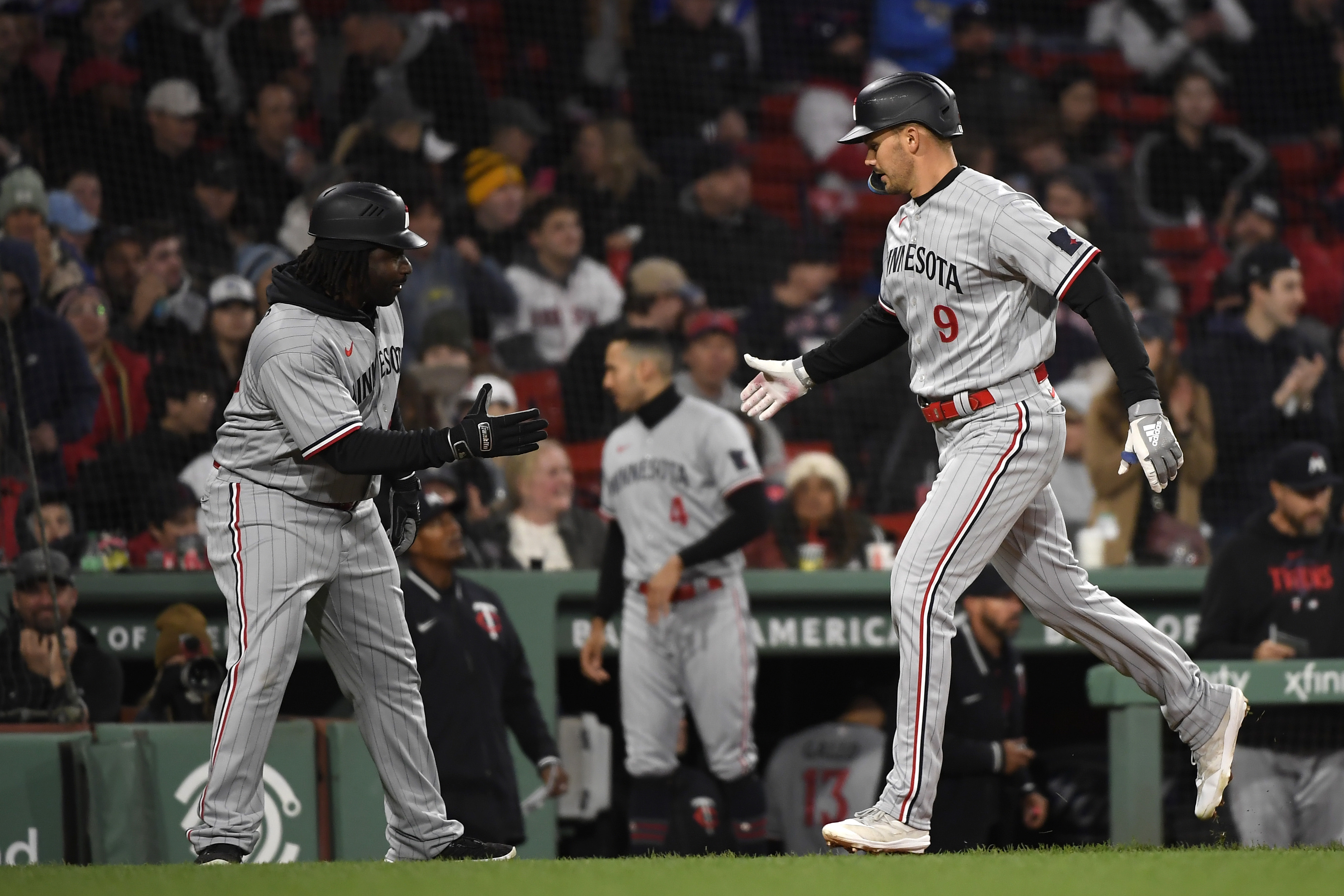 Fresh off IL, Joey Gallo leads Twins' triumph over Red Sox