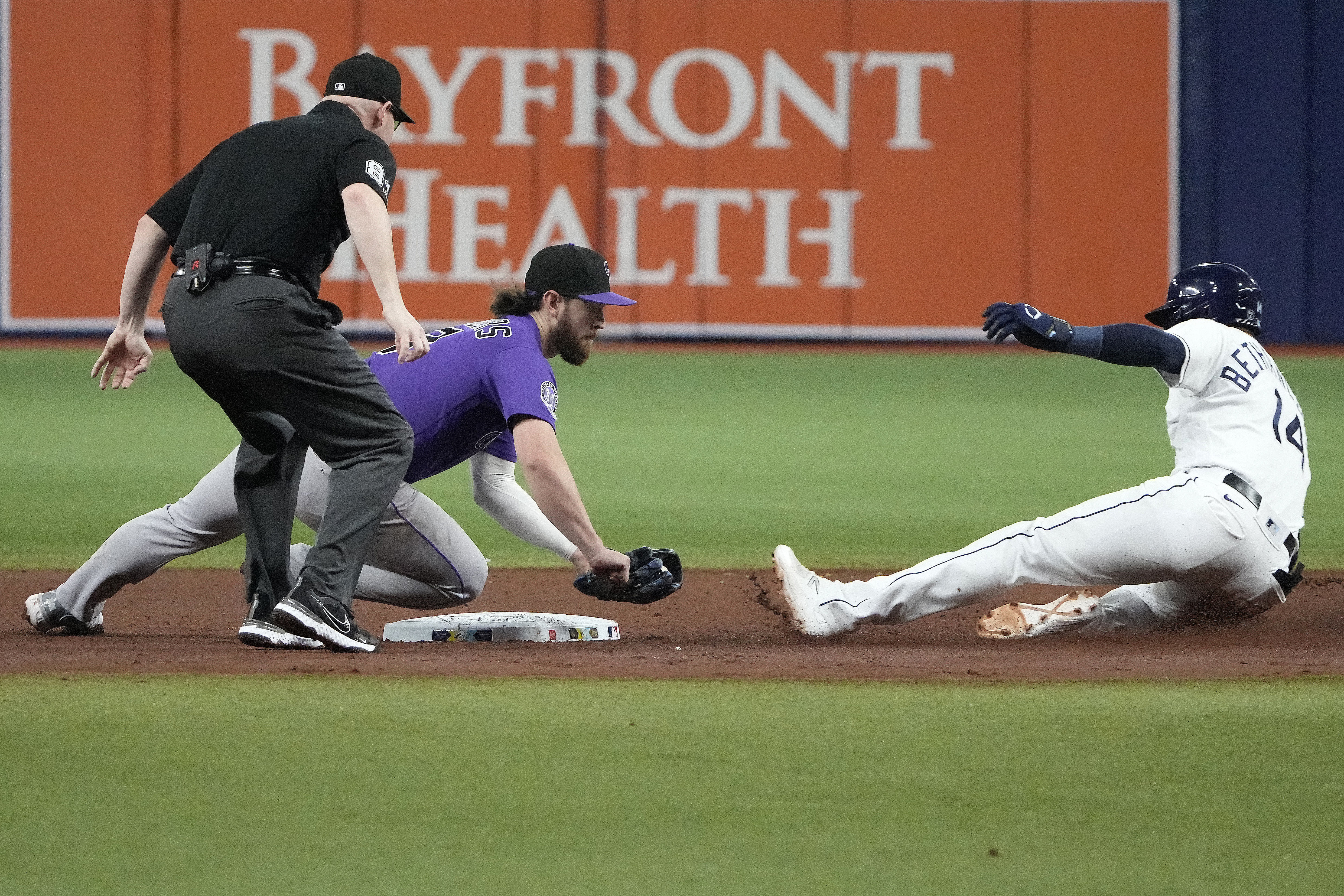 Rays rally late again as Brandon Lowe delivers walkoff win over Rockies