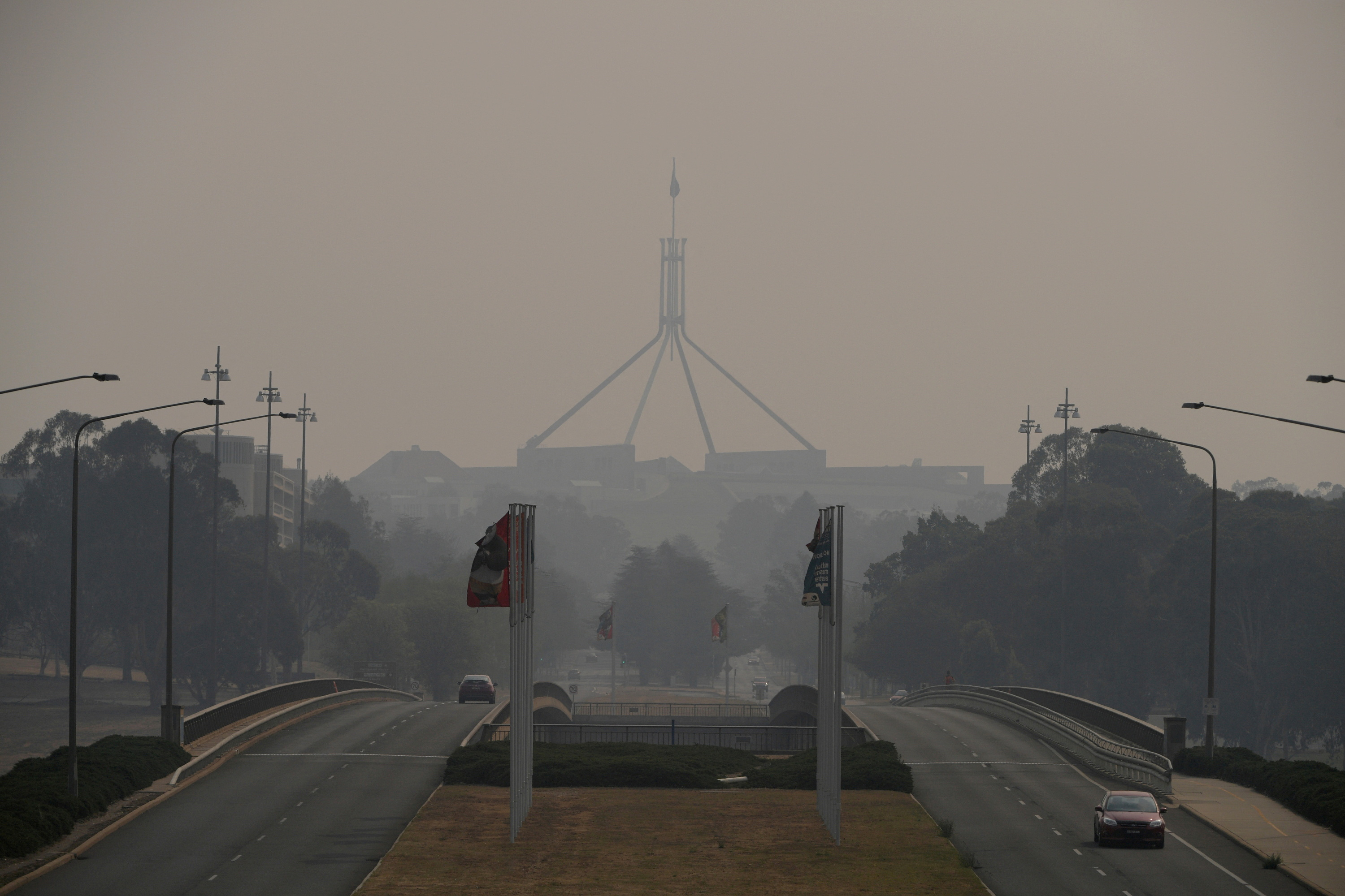 Smoke haze hangs over Canberra