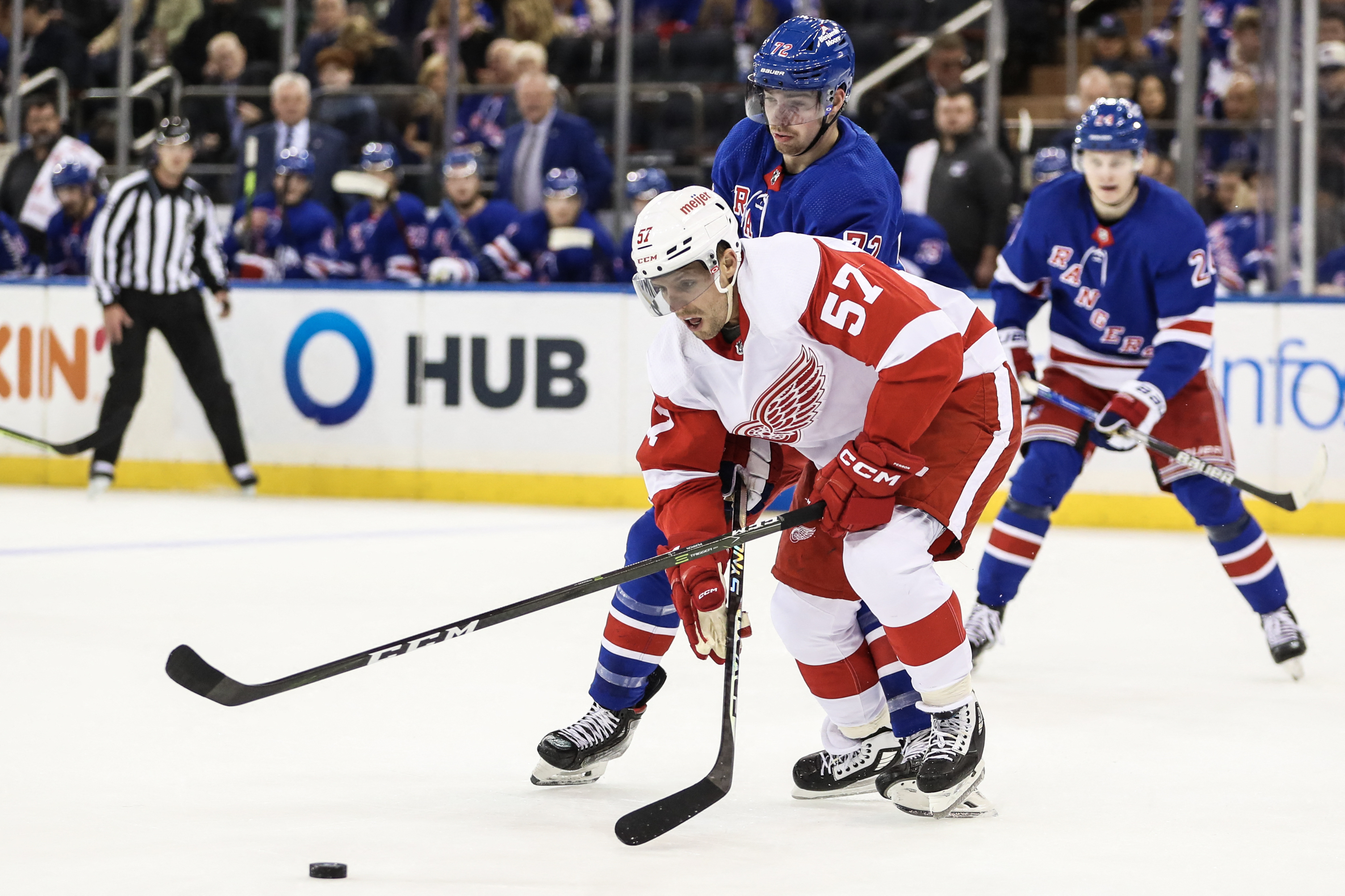 Kubalik scores in OT to give Red Wings 3-2 win over Rangers