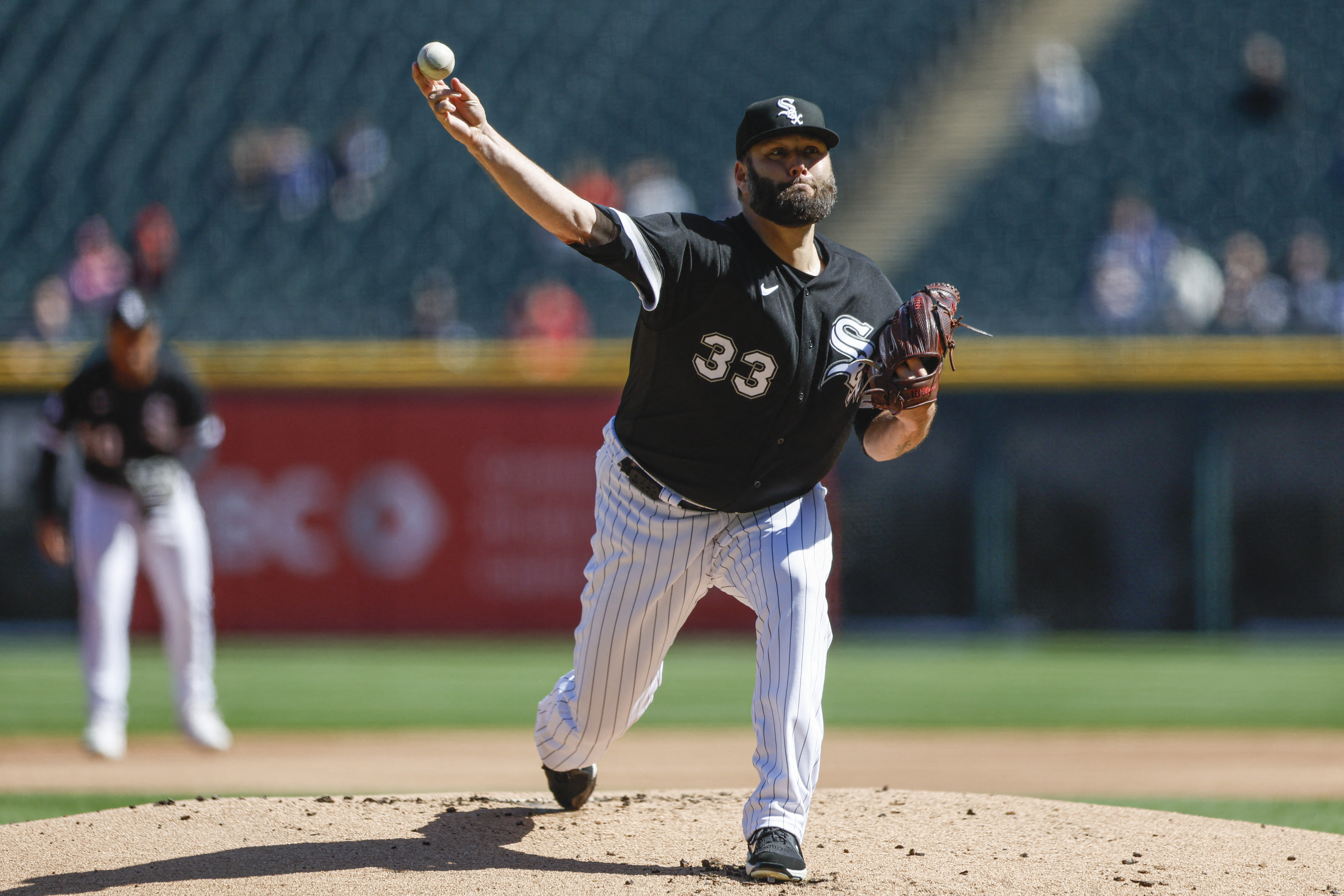 Giolito starts combined 1-hitter as White Sox, Phils split doubleheader