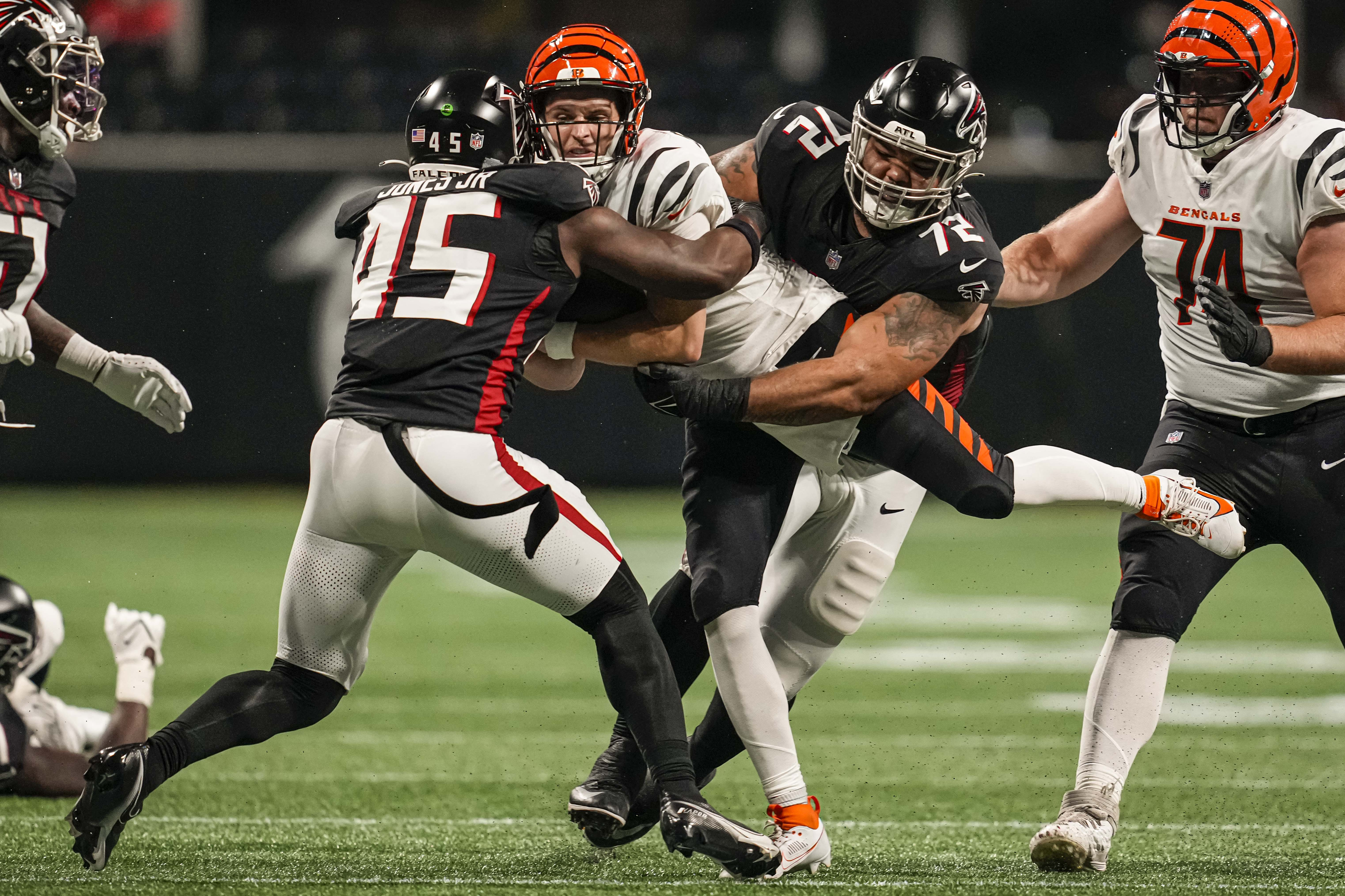 Last-minute FG gives Falcons tie with Bengals