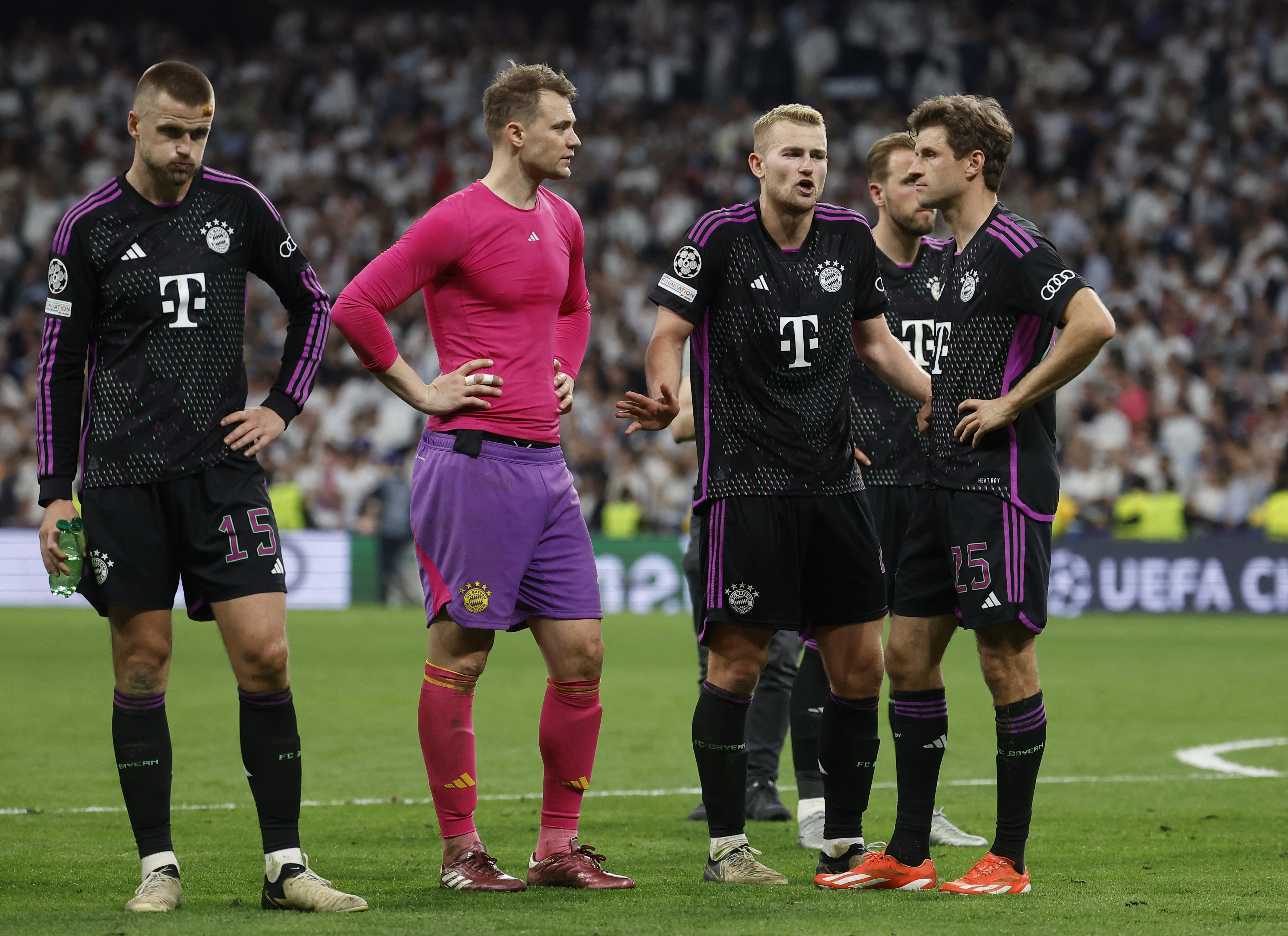Bayern fuming over stoppage-time offside after 2-1 loss to Real | Reuters