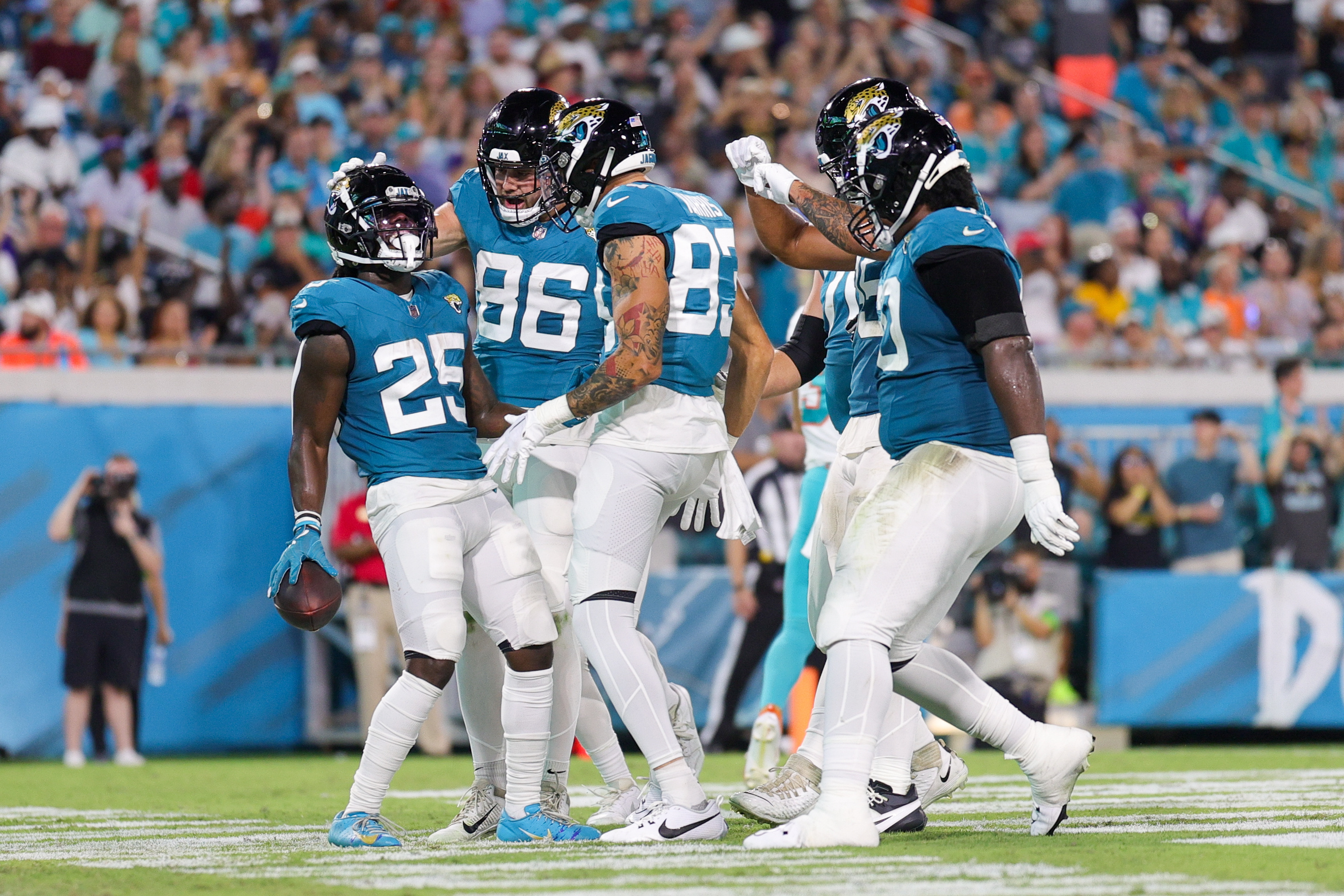 Rushing Success: Jaguars Offense Unites Speed, Power, and Instincts in 25-7  Victory Over Lions