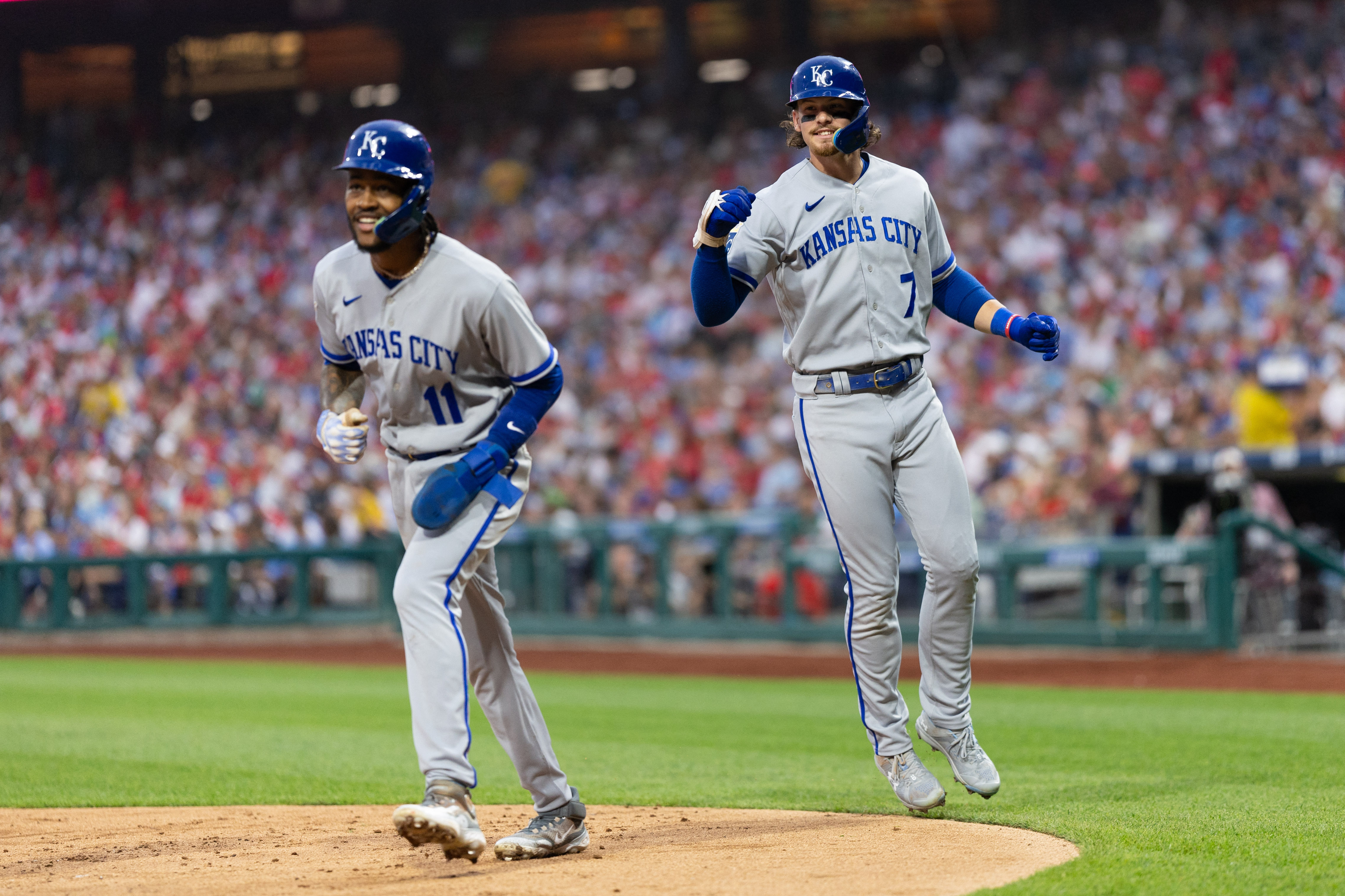 Witt Jr. Stays Hot  Royals Secure Series 