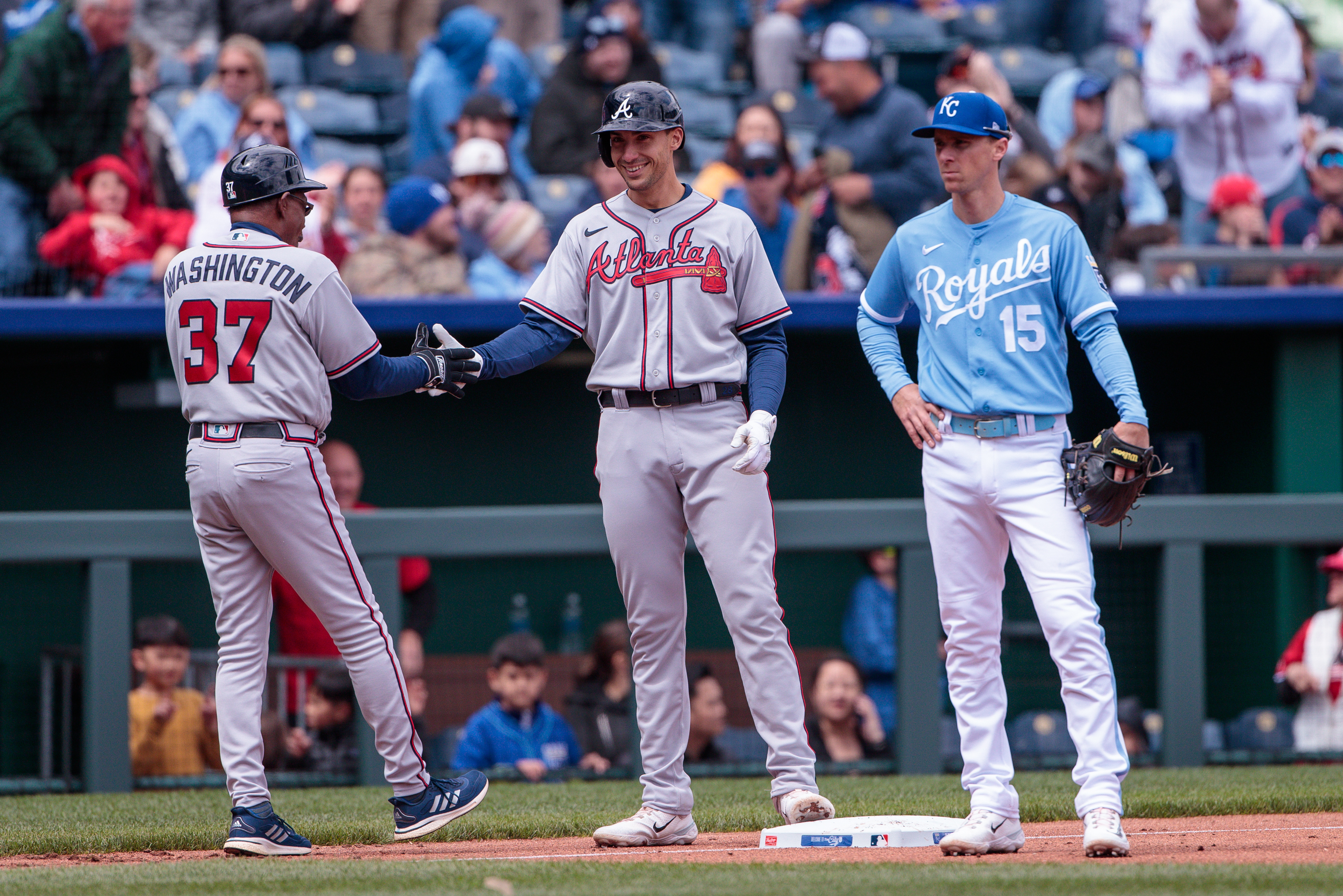 Braves beat Royals for sixth straight win