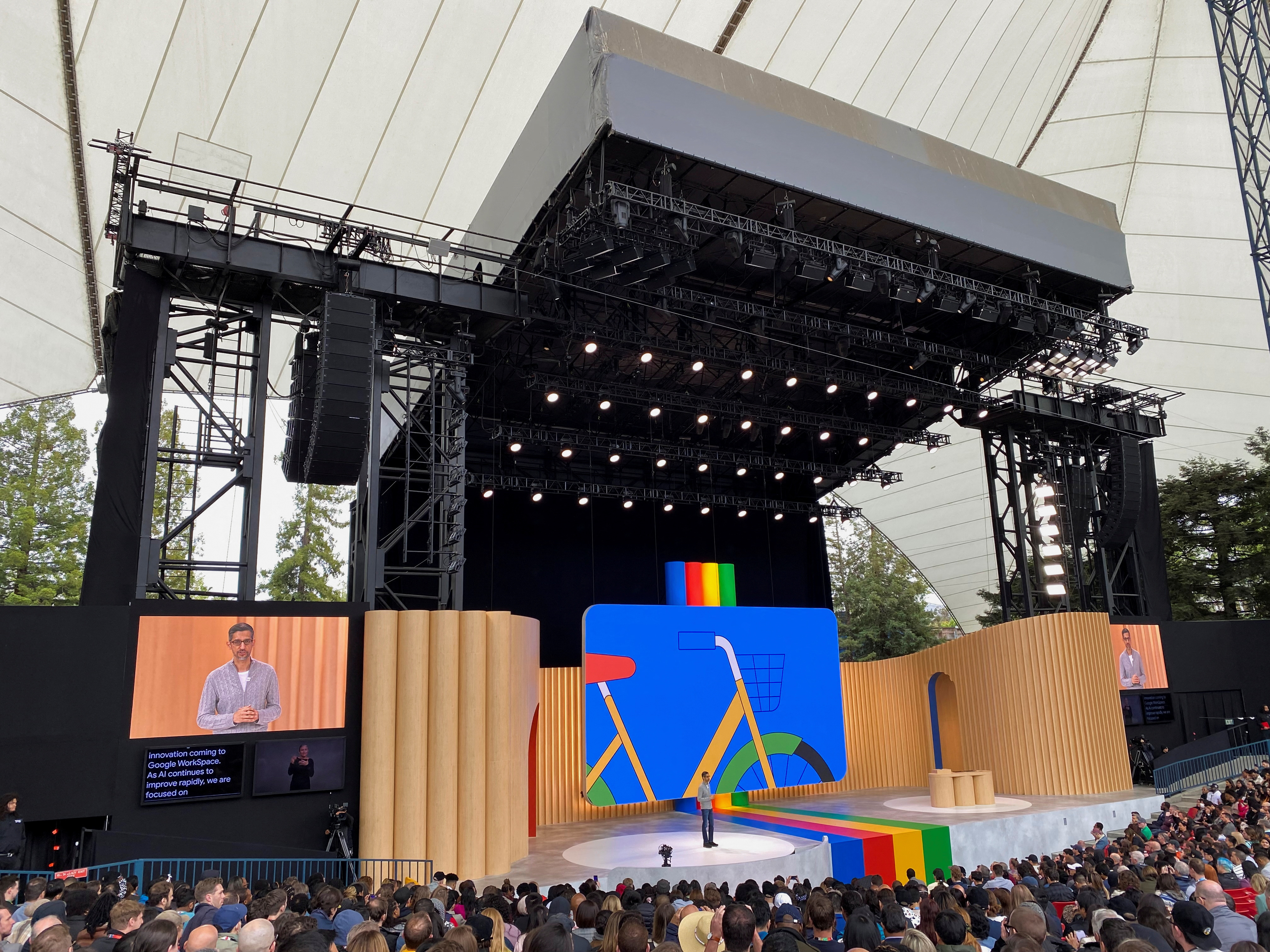 El CEO de Alphabet, Sundar Pichai, habla en la conferencia Google I/O 2023, en Mountain View