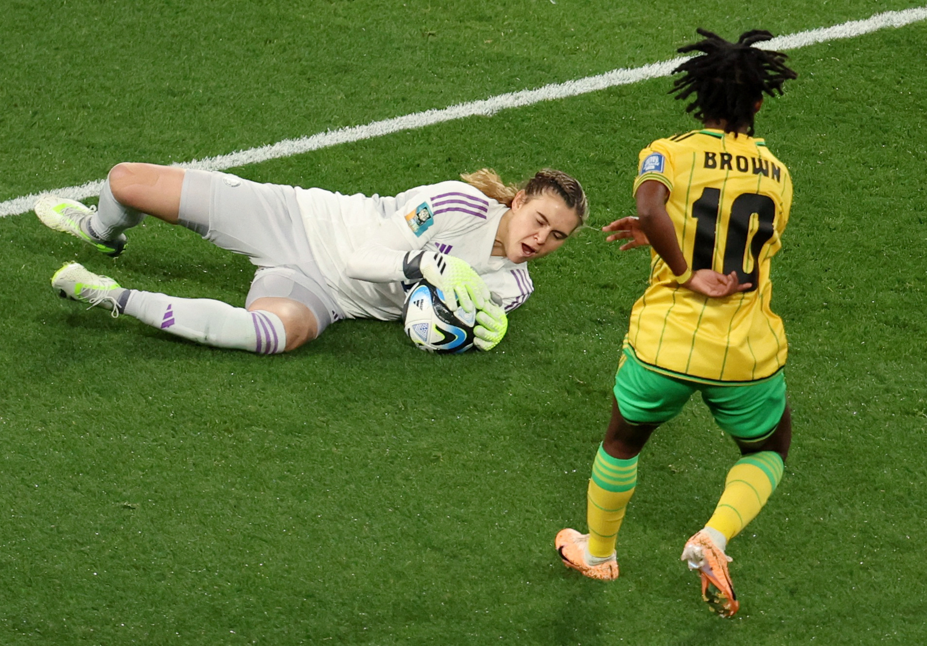 Women's World Cup roundup: Colombia into quarterfinals with 1-0 win ...