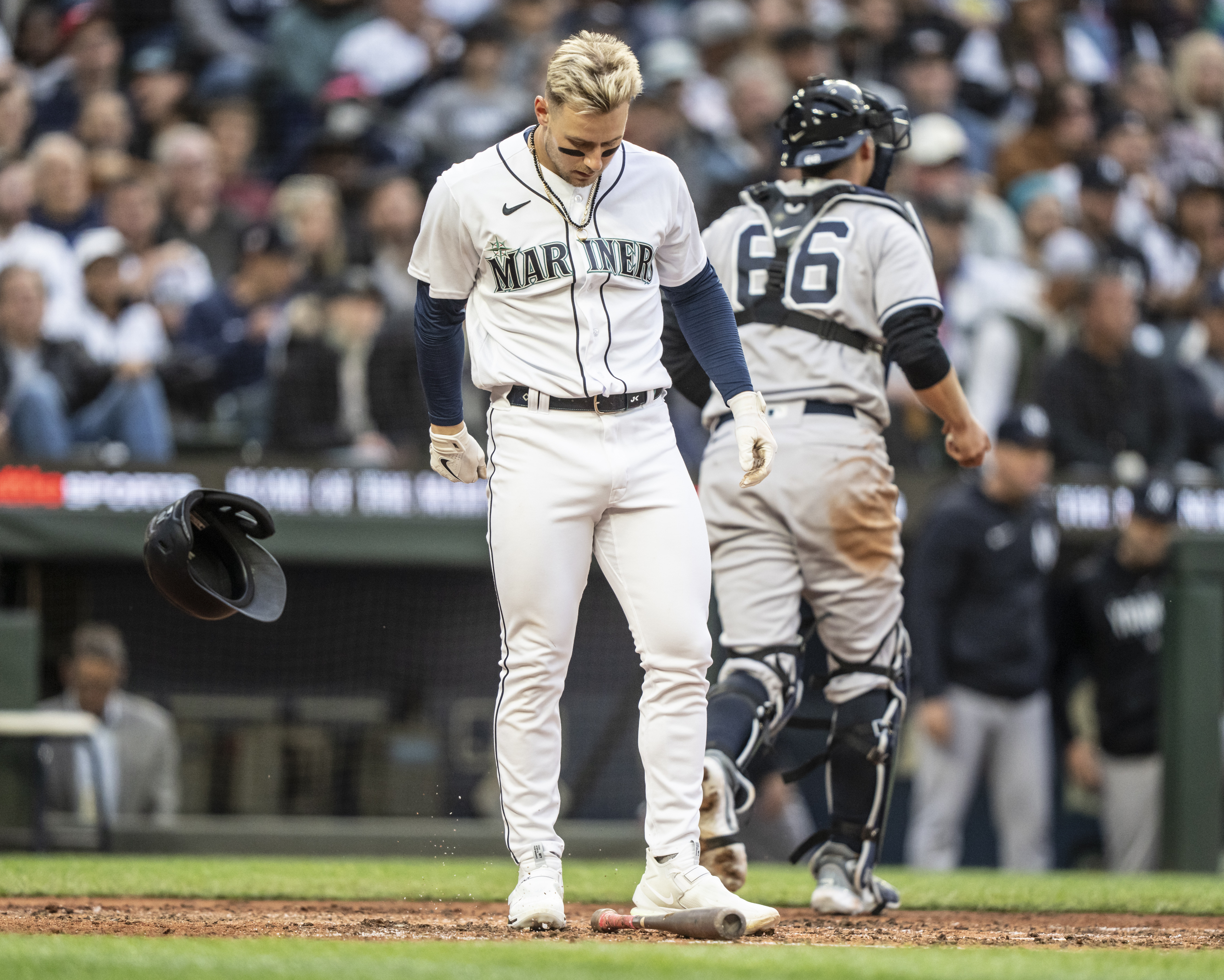 Raleigh's RBI single in 10th gives M's 1-0 win over Yankees