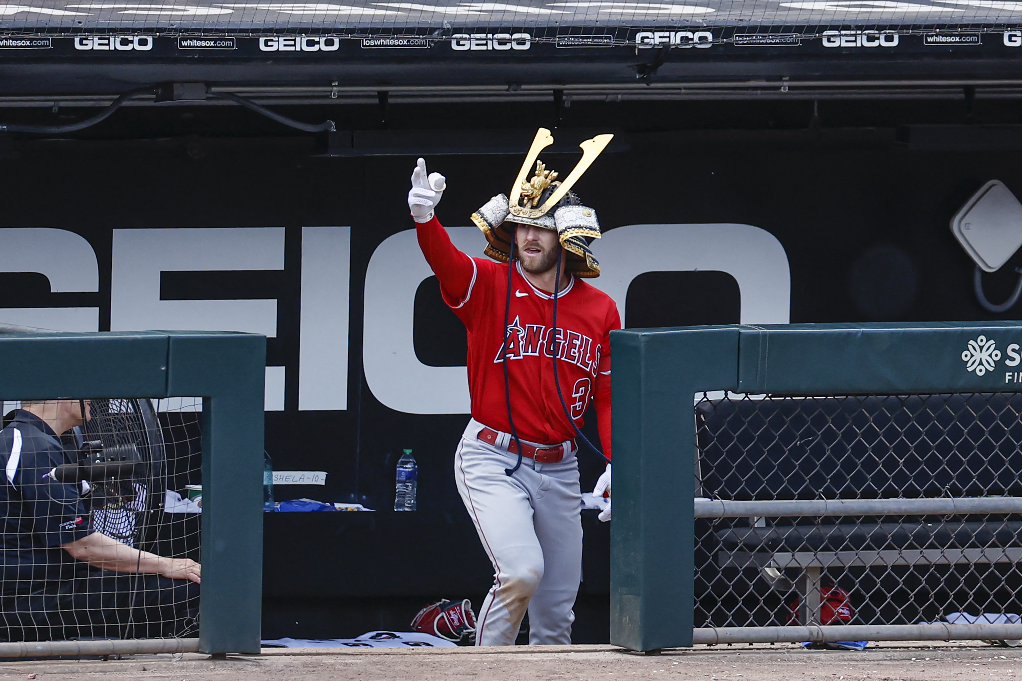 Shohei Ohtani homers twice as Angels rout White Sox - Los Angeles Times