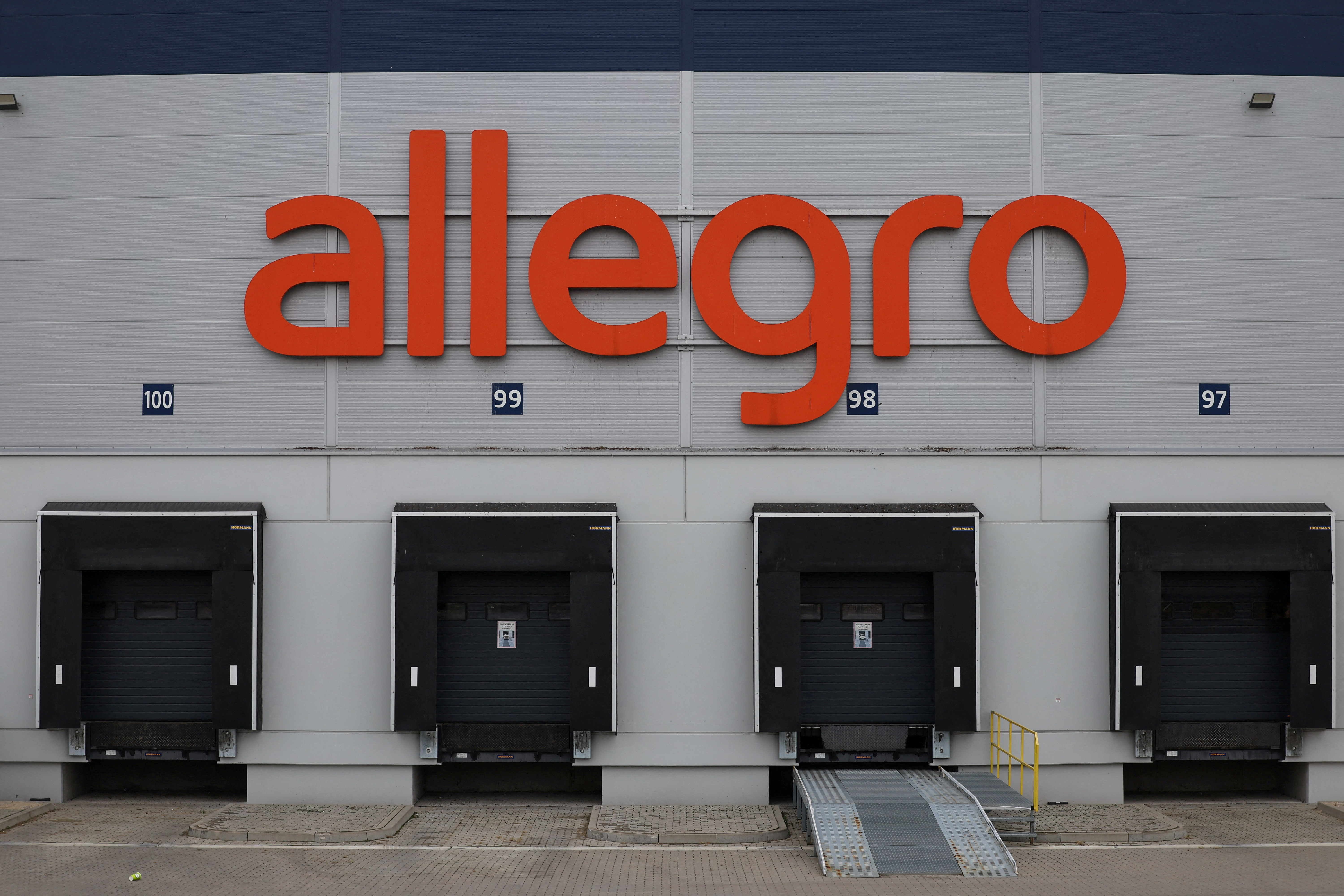 allegro アレグロ 5 Allegro アレグロ ショルダーバッグ 33813 ブオン ブラウン 父の日