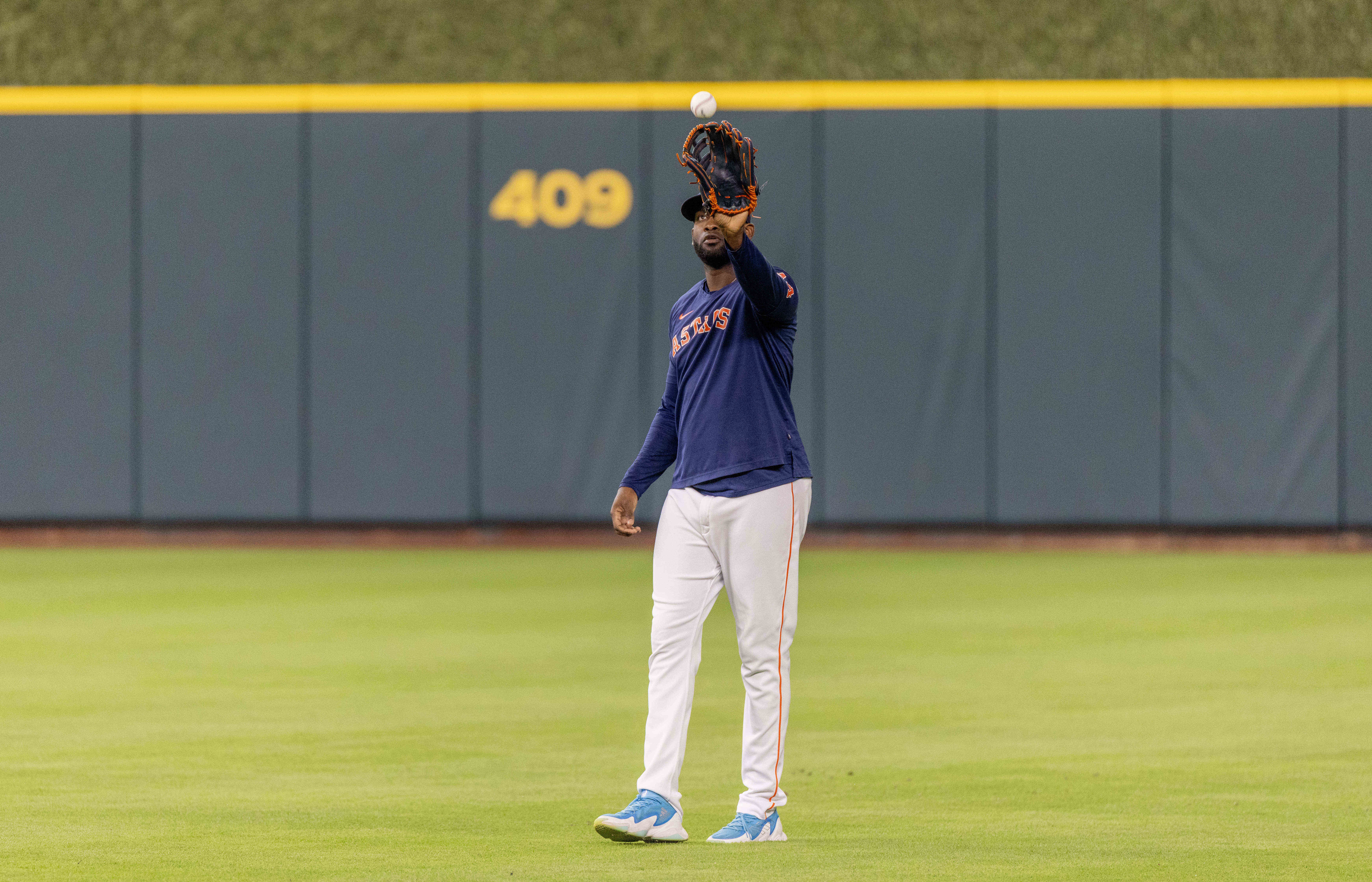 Astros fend off Rockies behind Yainer Diaz's 2 HRs