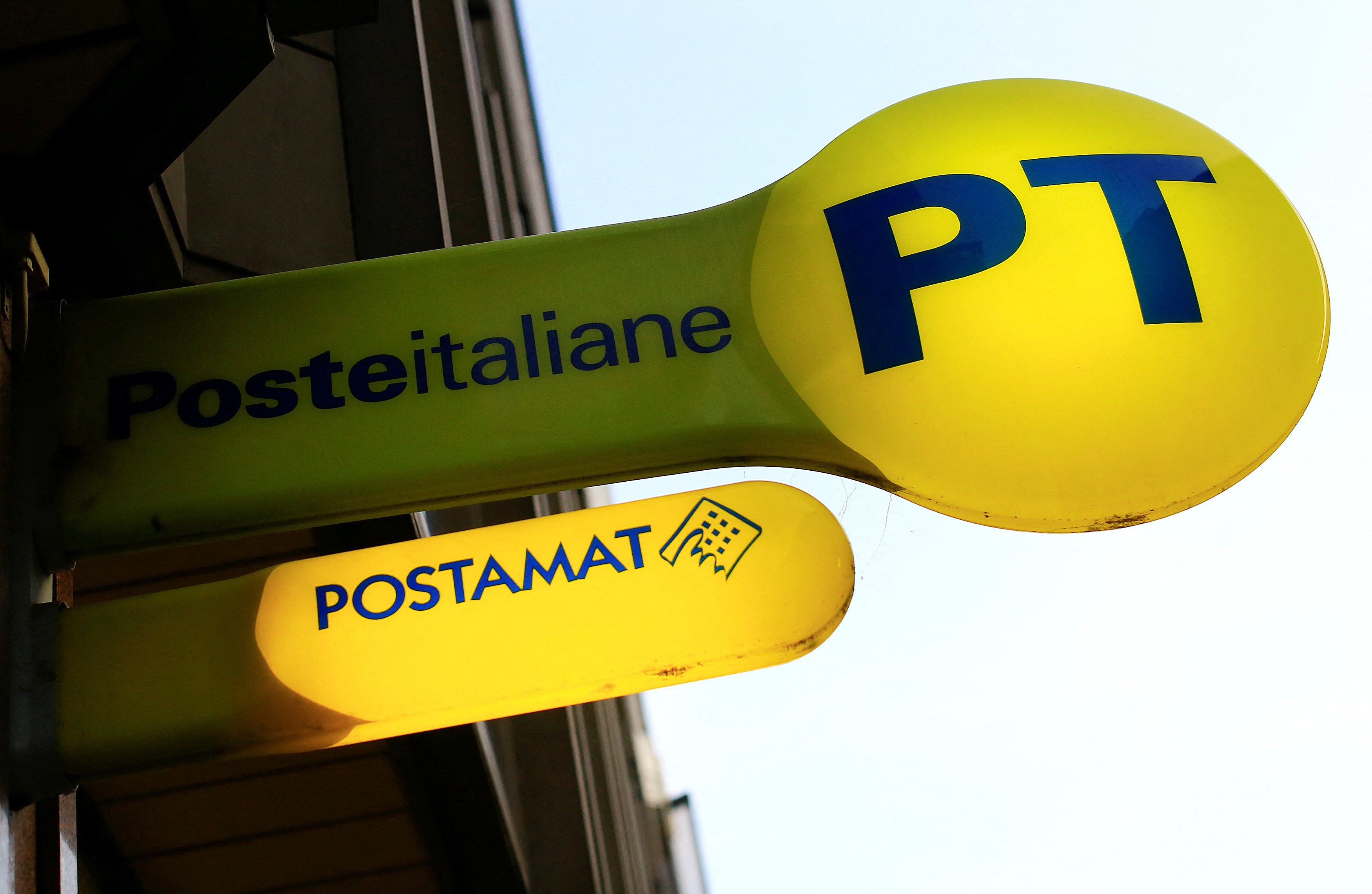 Italy could raise 4.4 bln euros by selling 29% stake in Poste | Reuters