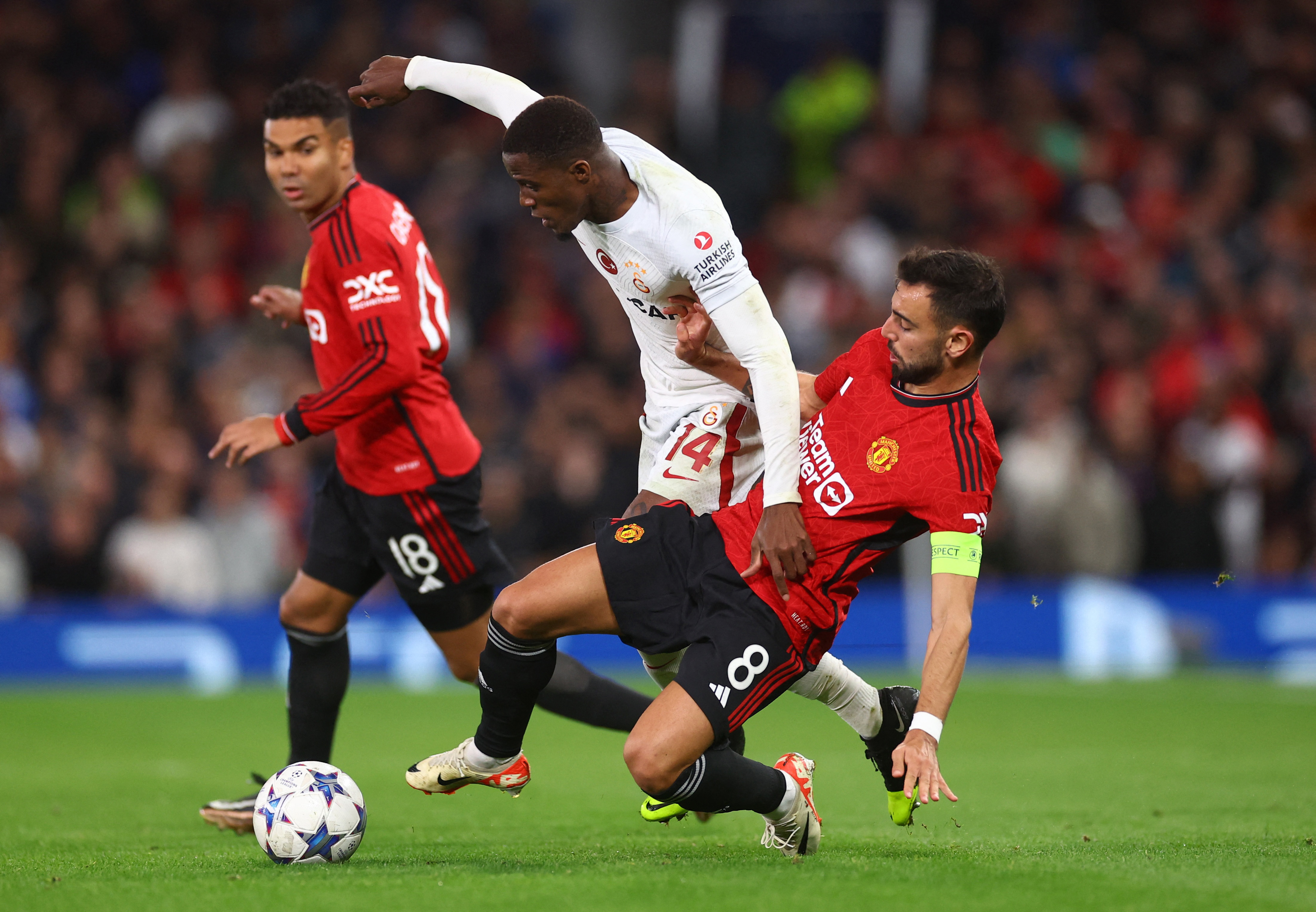 Man Utd star Bruno Fernandes builds his 'perfect player' including