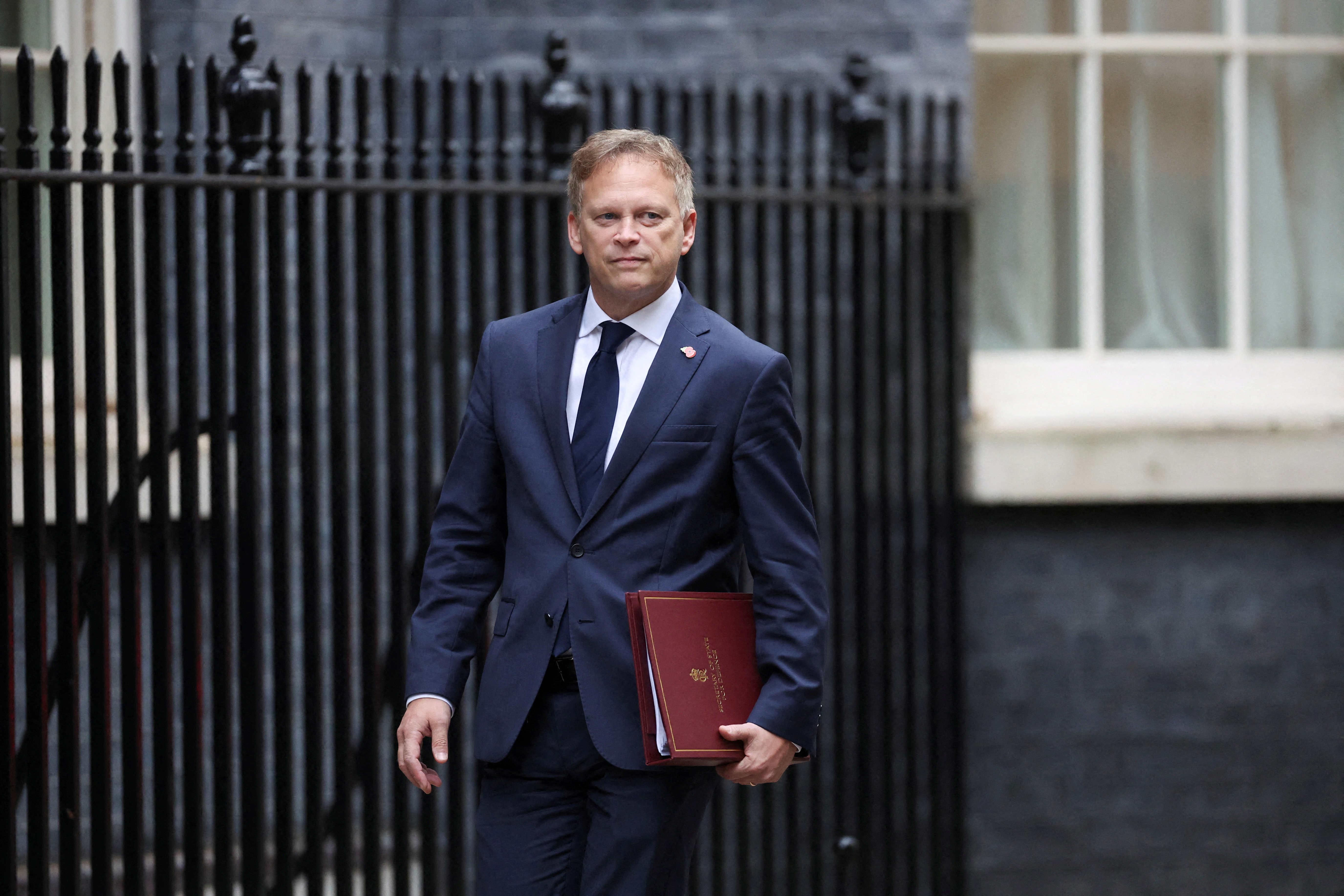 New British Cabinet meets for the first time