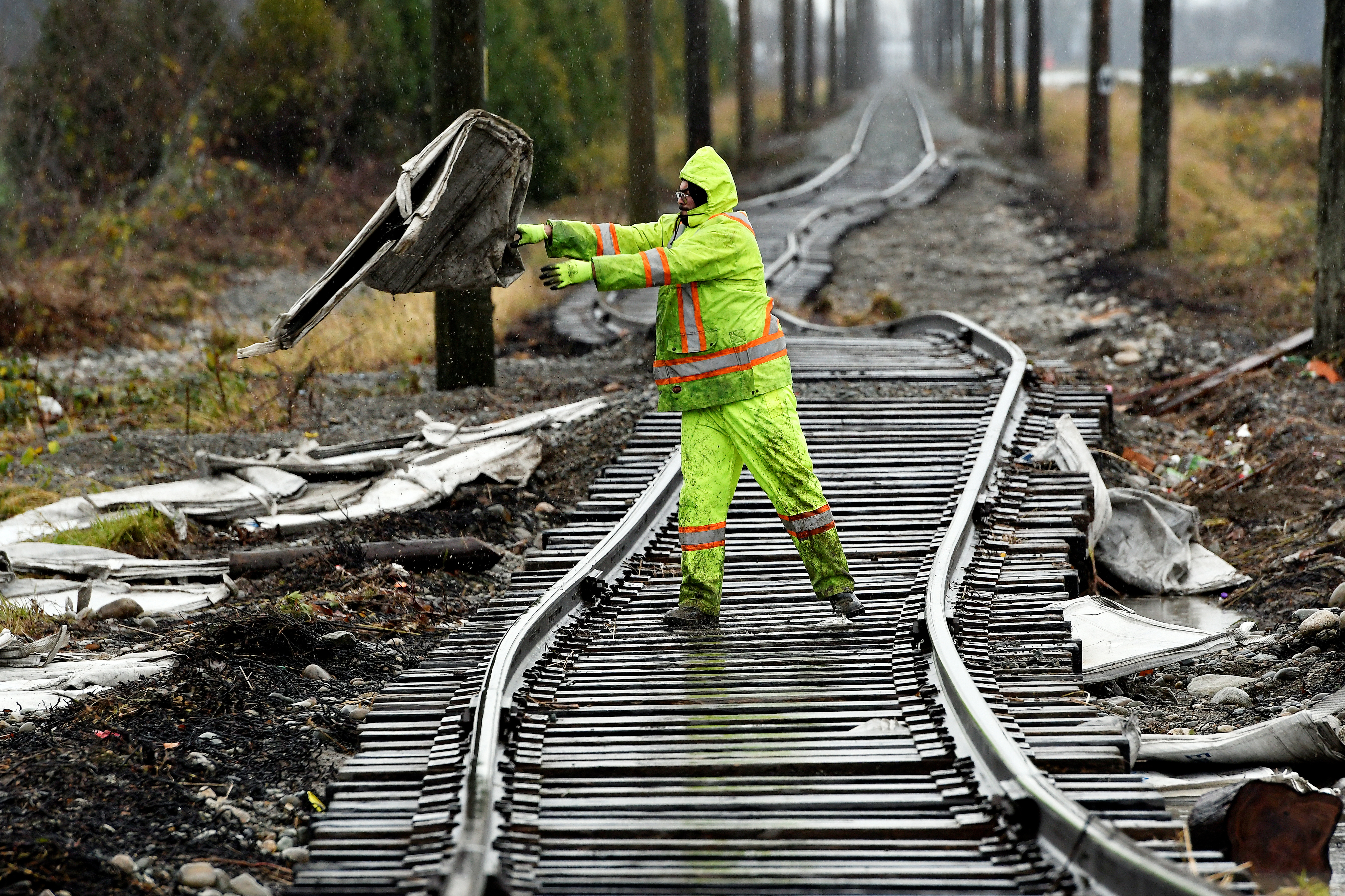 Cleanup crew. Off the Rails фильм 2021. Rail lines open Pit.