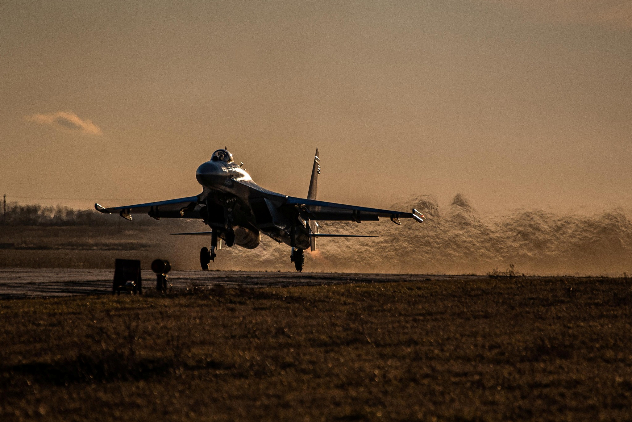A Ukrainian Air Force fighter jet takes off during a drill in Mykolaiv region in southern Ukraine November 23, 2021. Air Force Command of Ukrainian Armed Forces/Handout via REUTERS