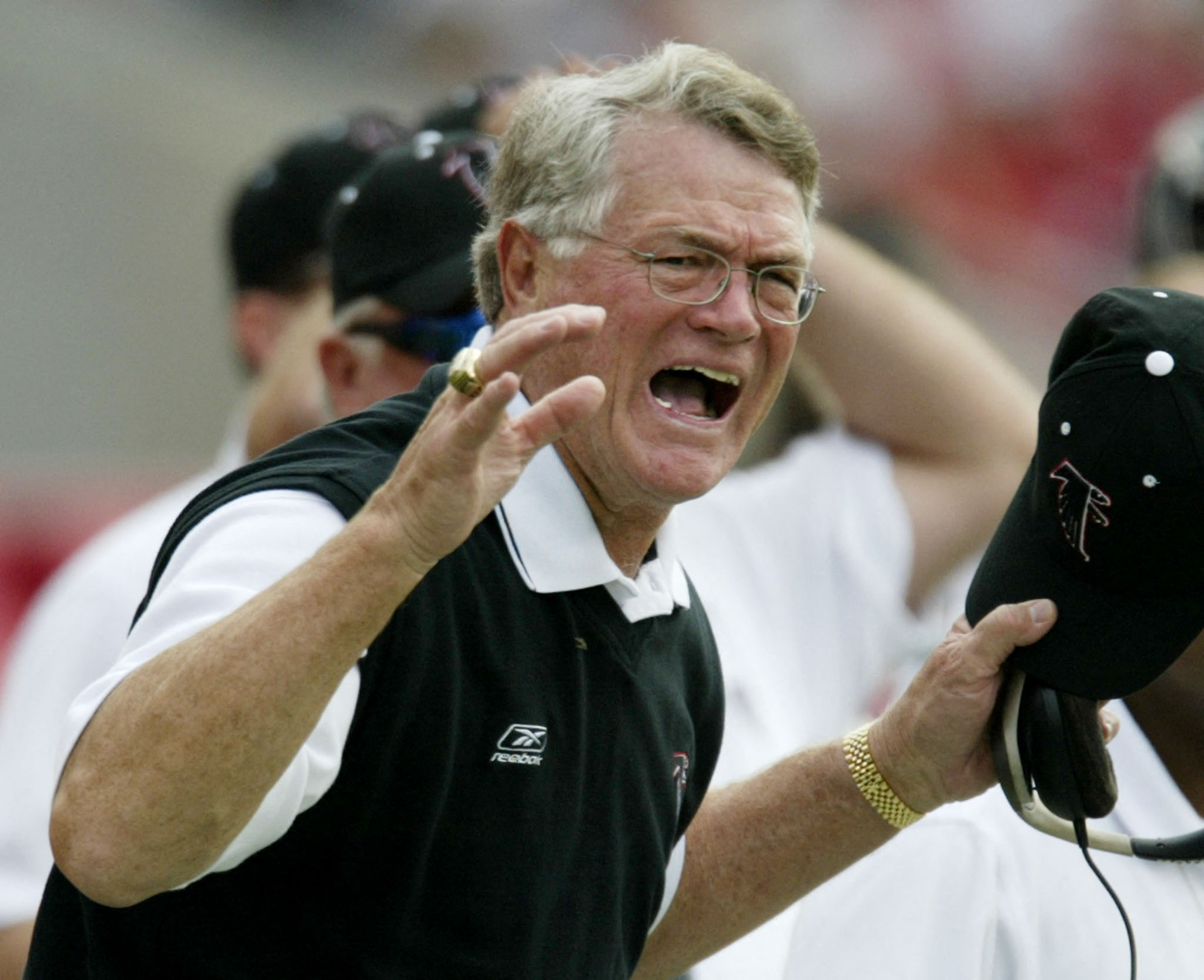 Dan Reeves, former NFL head coach and player, dead at 77 | Reuters