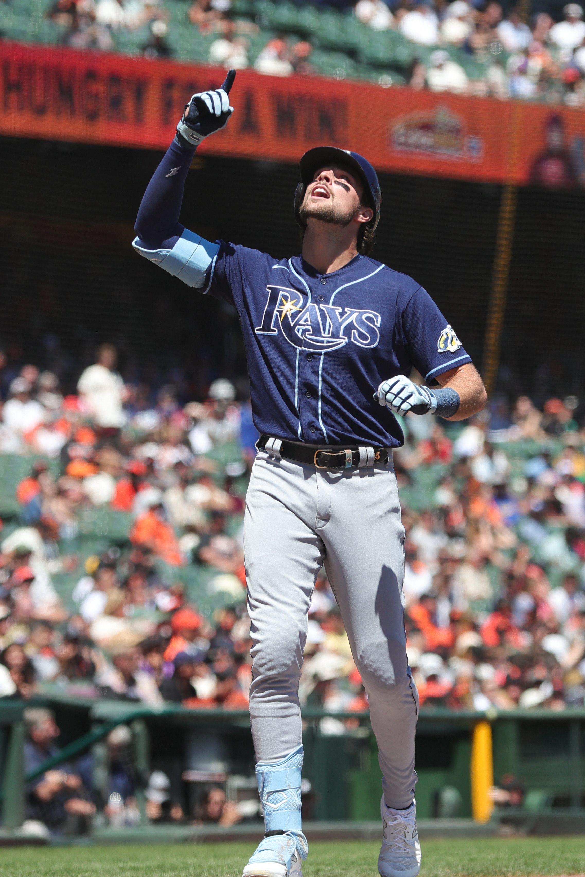 Raley races for 1st pinch-hit, inside-the-park HR in Rays' history in 6-1  win over Giants