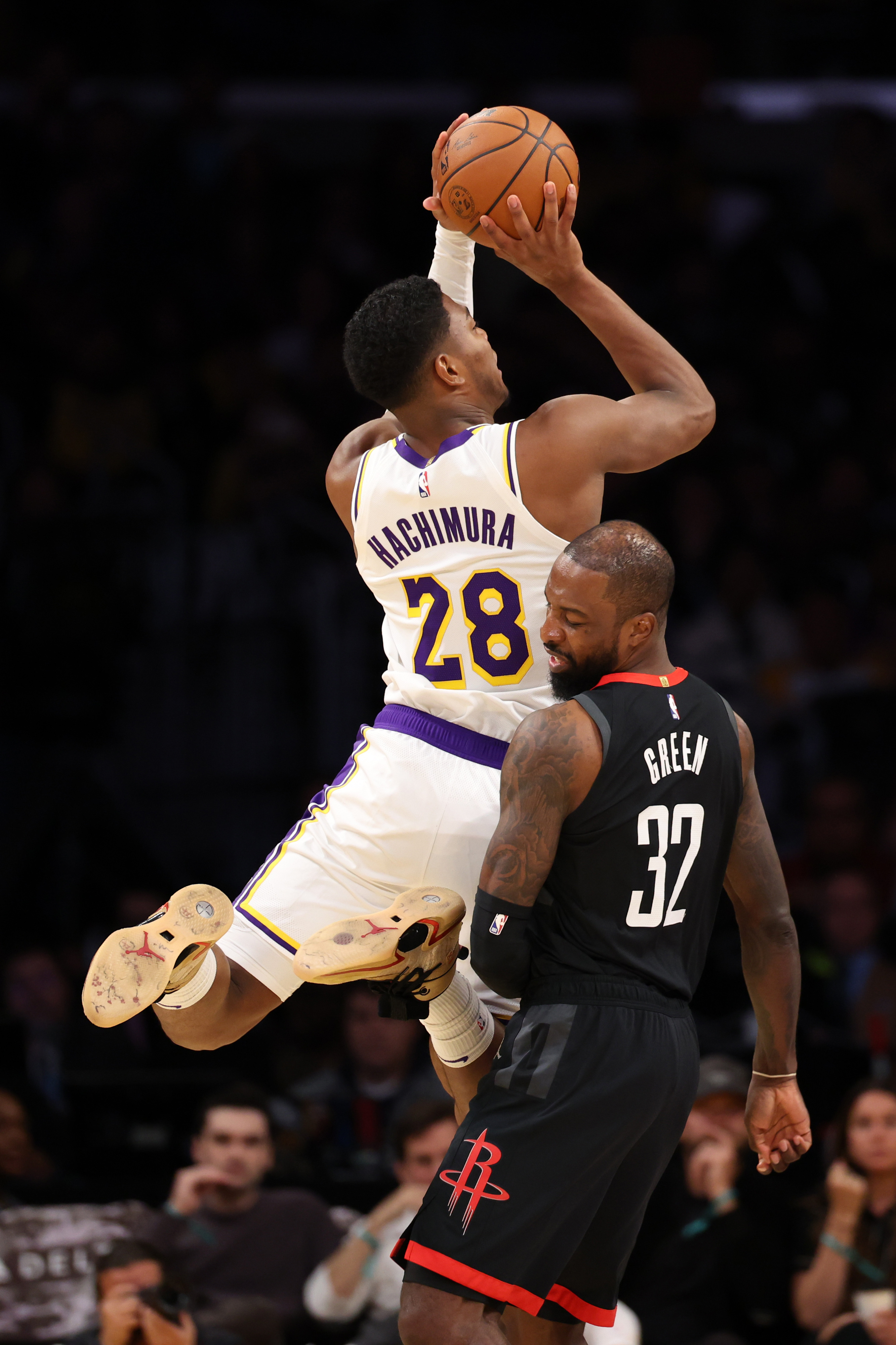 Lakers' Stars Overpower Rockets In 105-104 Win | Reuters