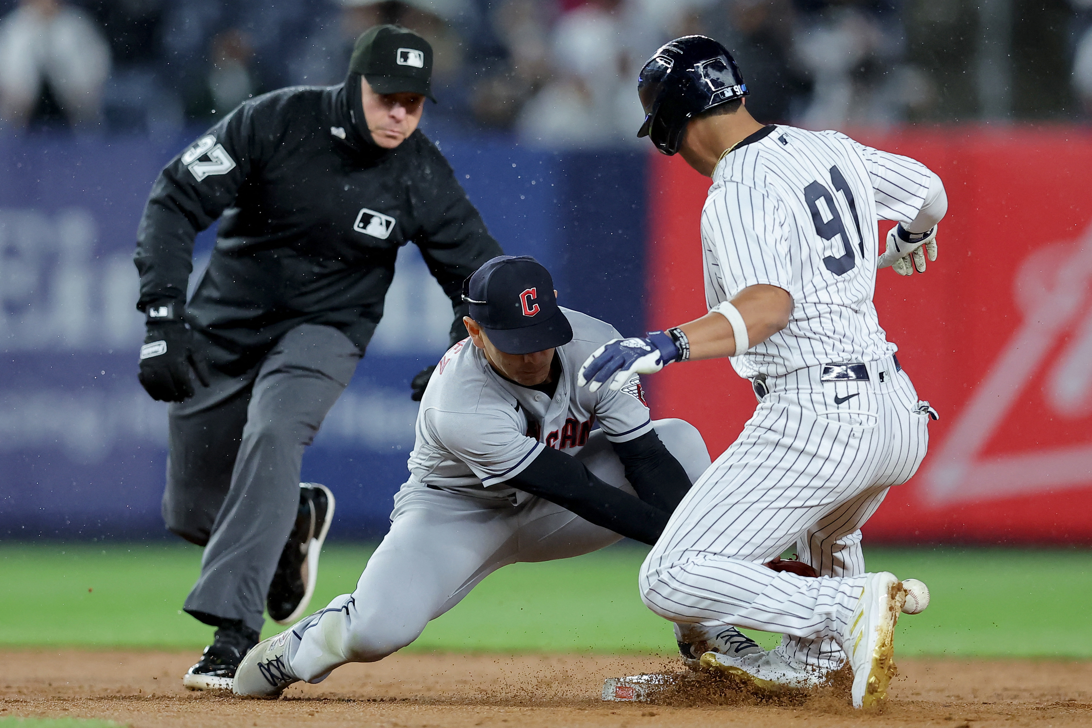 Jose Trevino on walk-off single, 06/10/2022