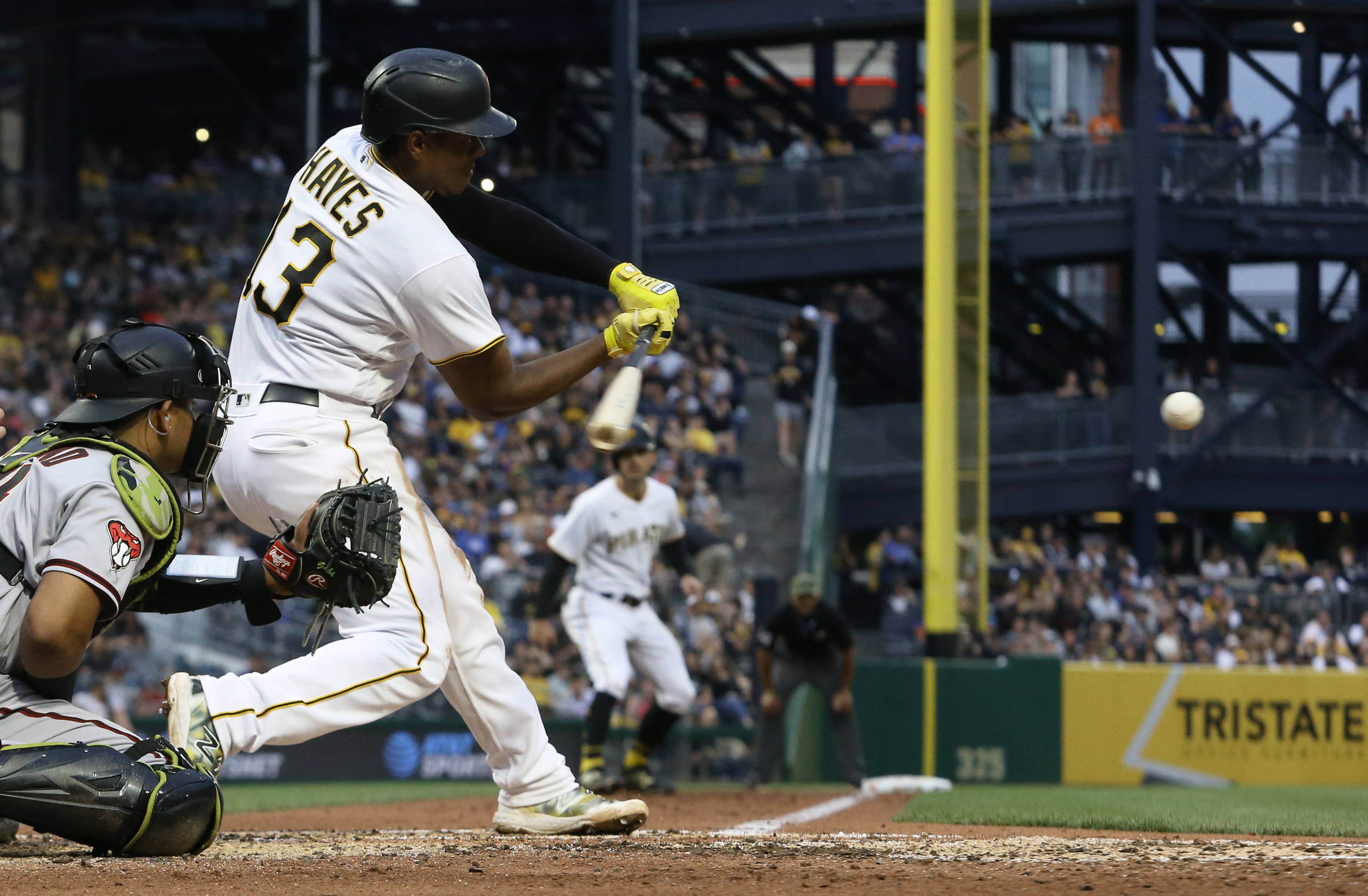 Pirates ride seven-run inning to rout of D-backs