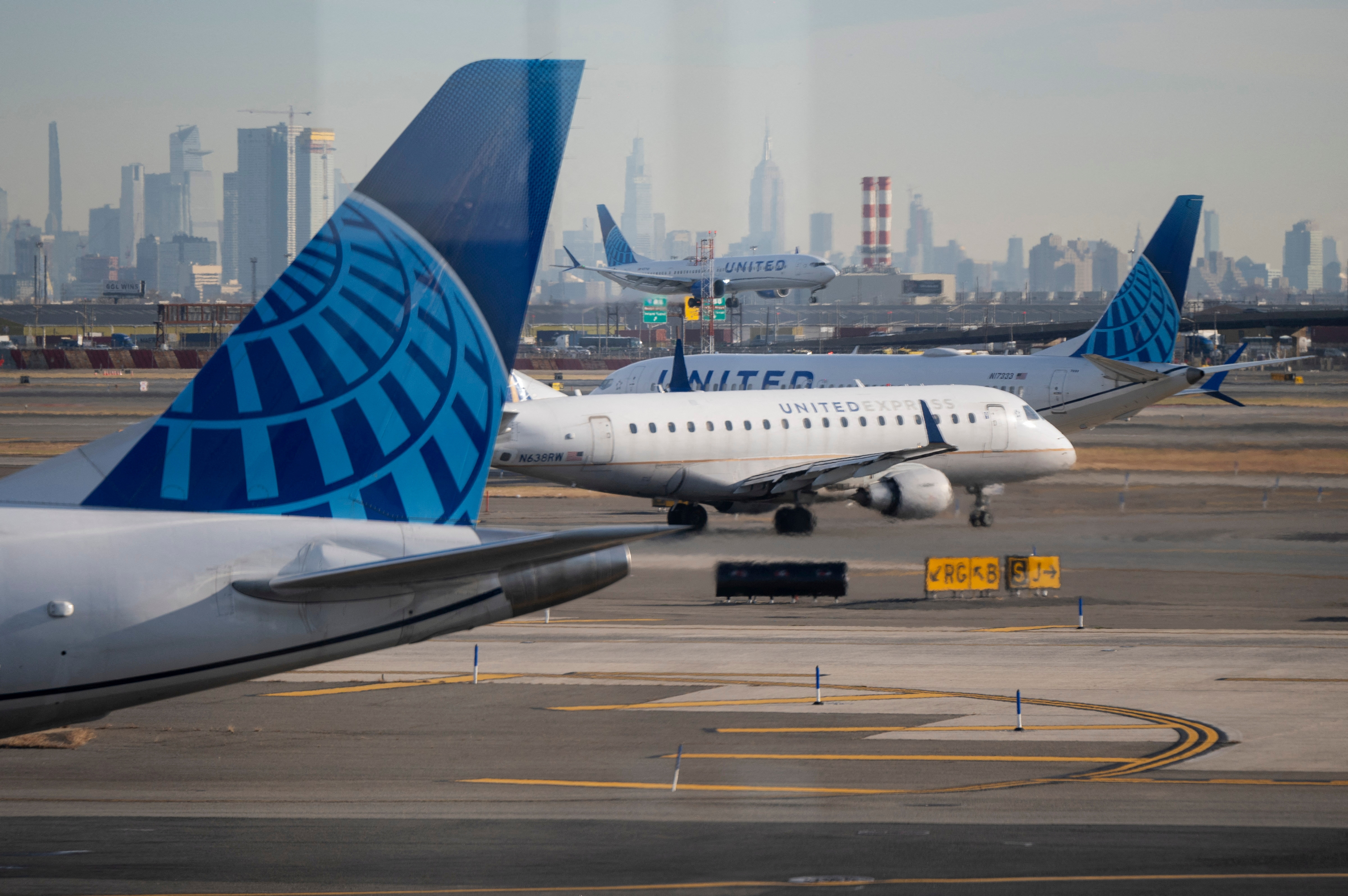 United receives FAA approval for first Starlink-equipped planes | Reuters