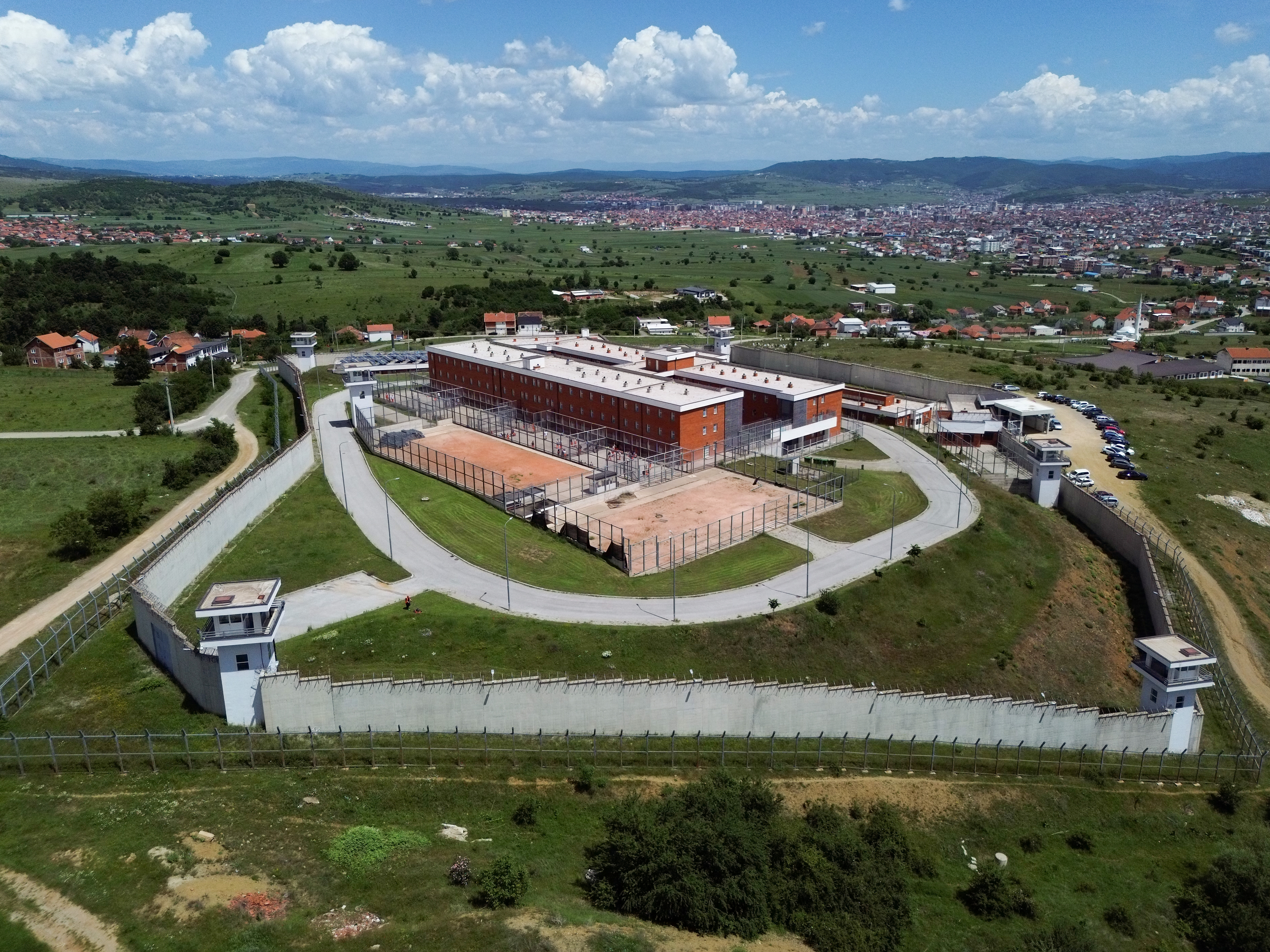The prison in eastern Kosovo is expected to receive 300 inmates from Denmark, in Pasjak