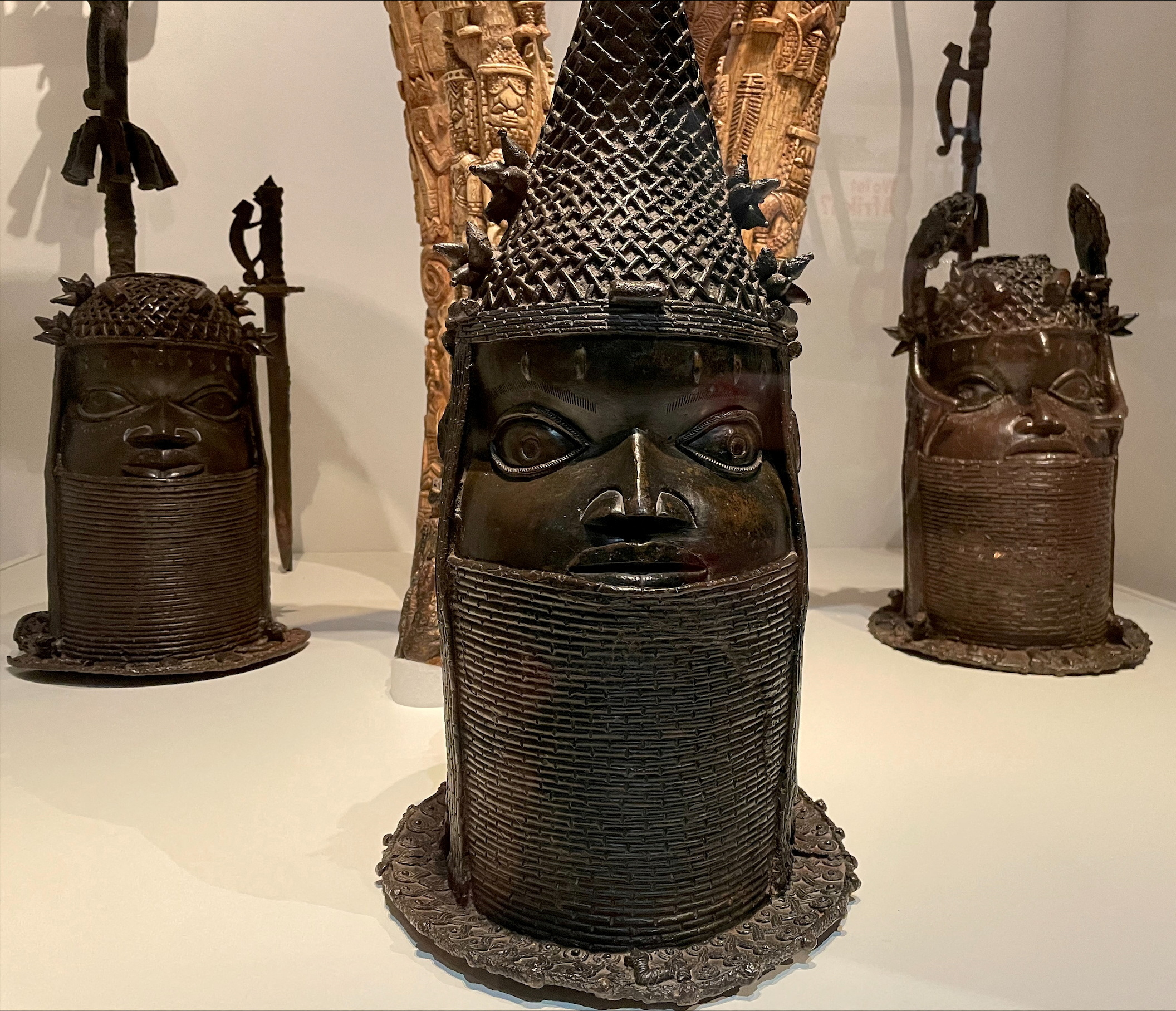 Germany Signs Deal To Give Ownership Of Benin Bronzes To Nigeria | Reuters