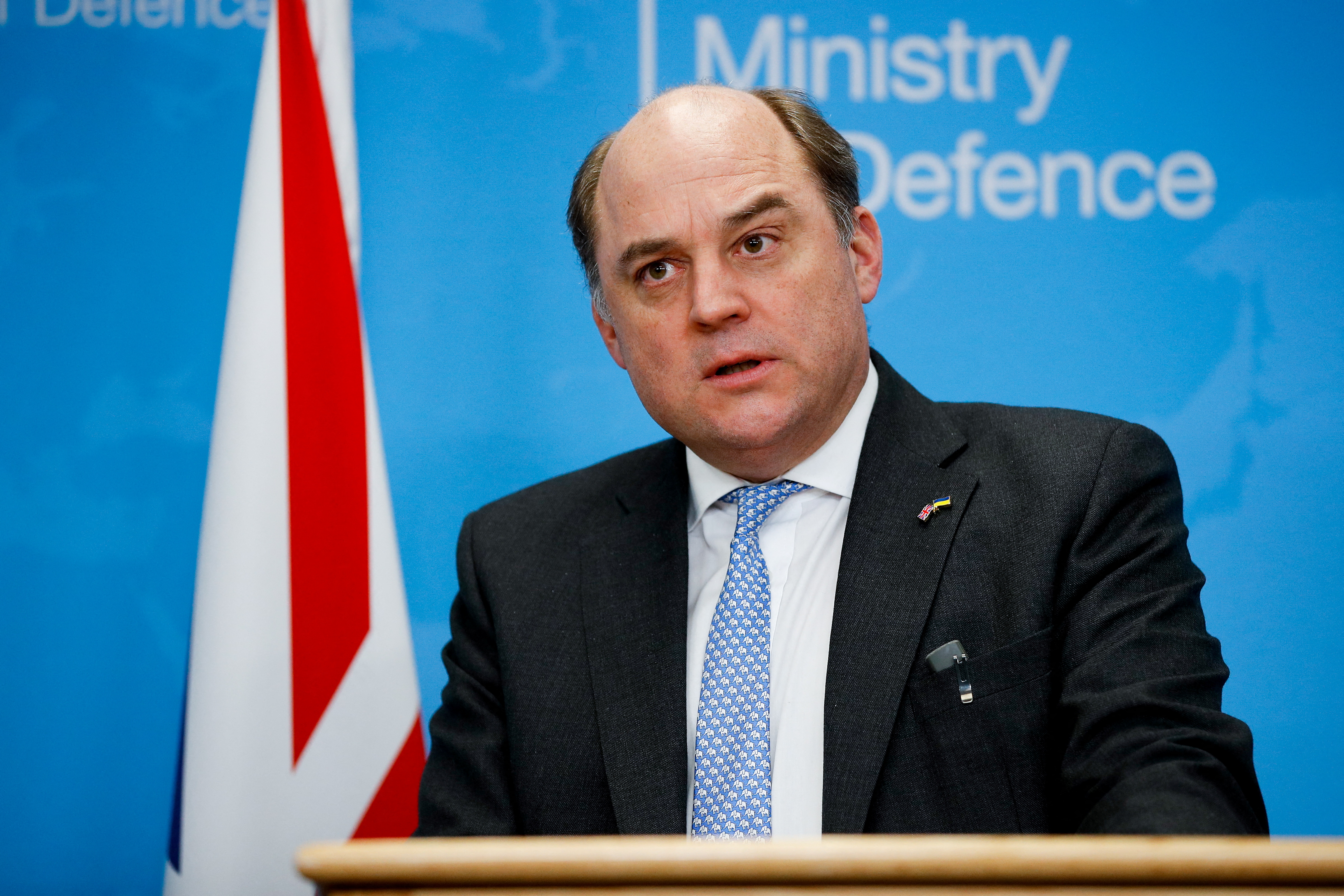 British Defence Secretary Wallace and Ukrainian Defence Minister Reznikov hold a news conference in London