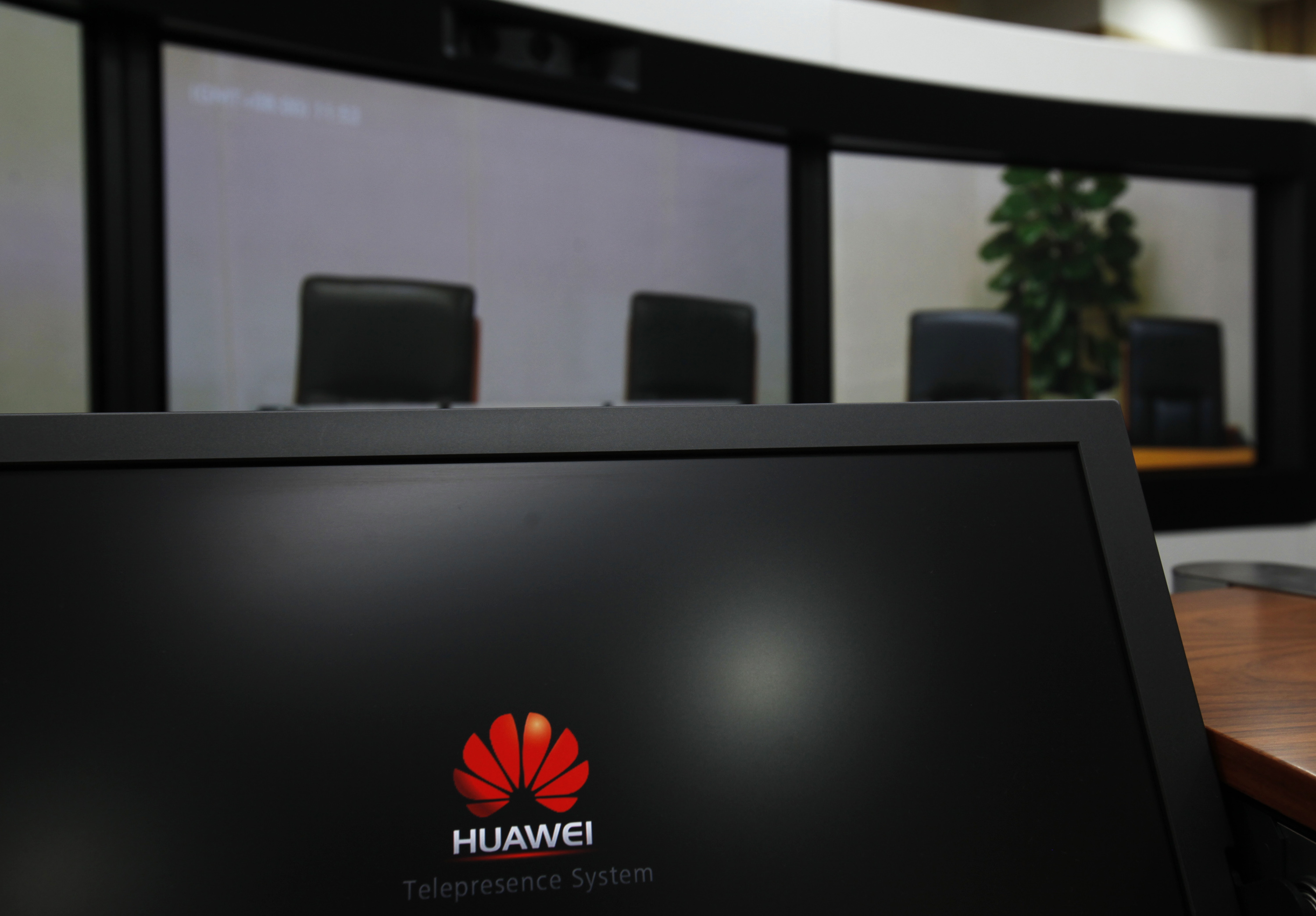 Huawei Sets Smartphone Production Forecast For 2024 At 100 million Units,  Up 40 Percent Compared To Earlier Prediction
