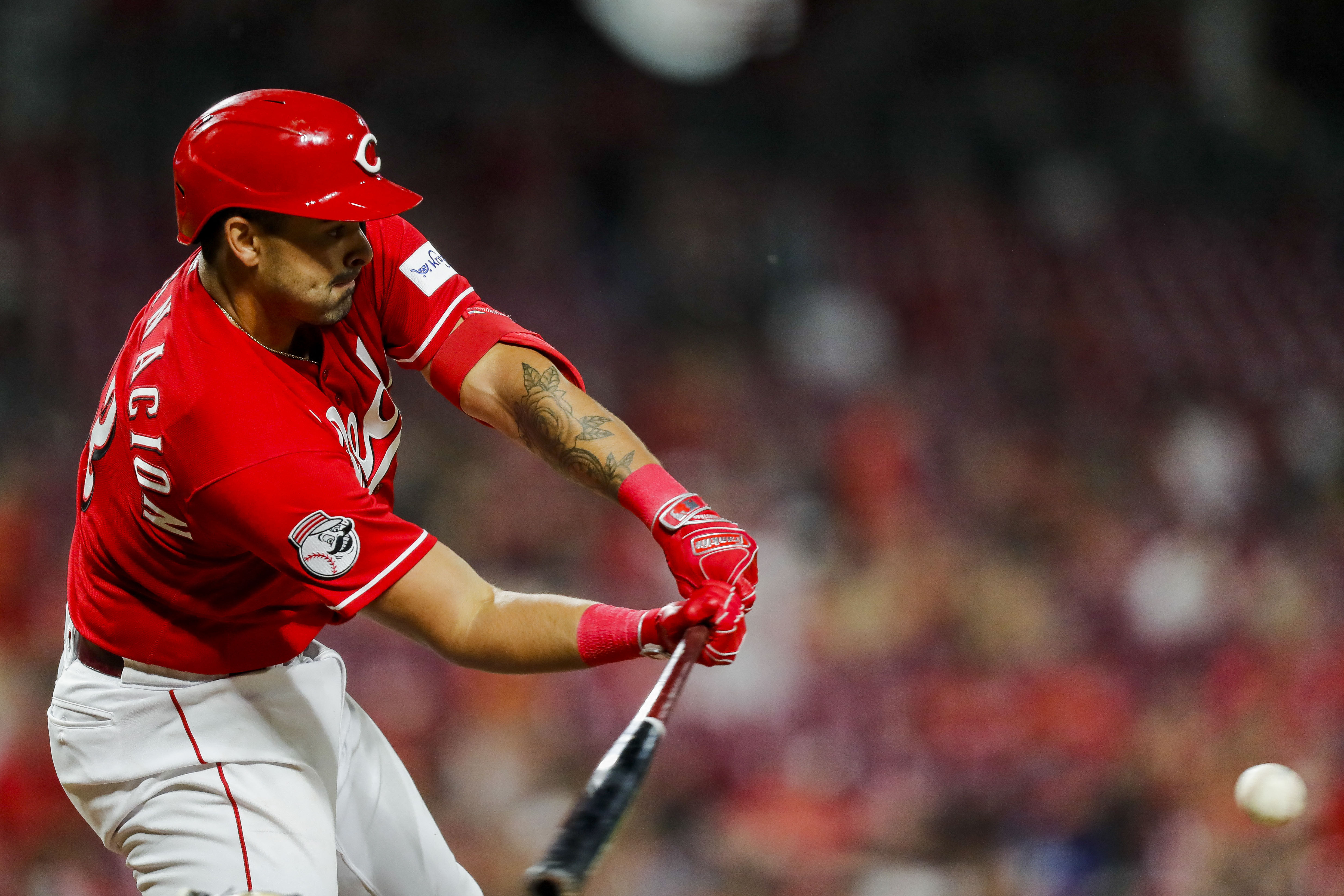 Cincinnati Reds, San Francisco Giants to resume suspended game Tuesday