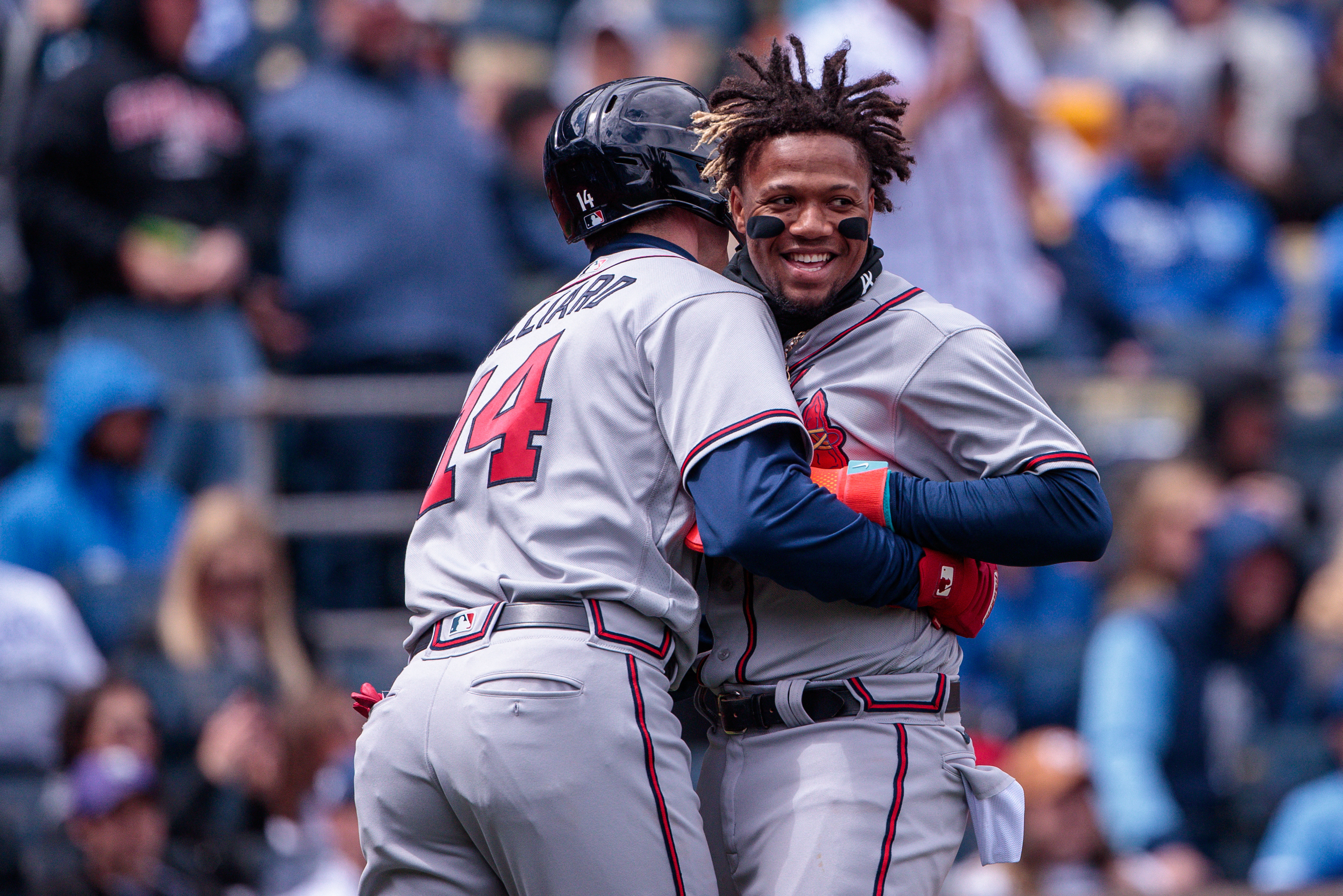 MLB: Braves beat Royals 9-3