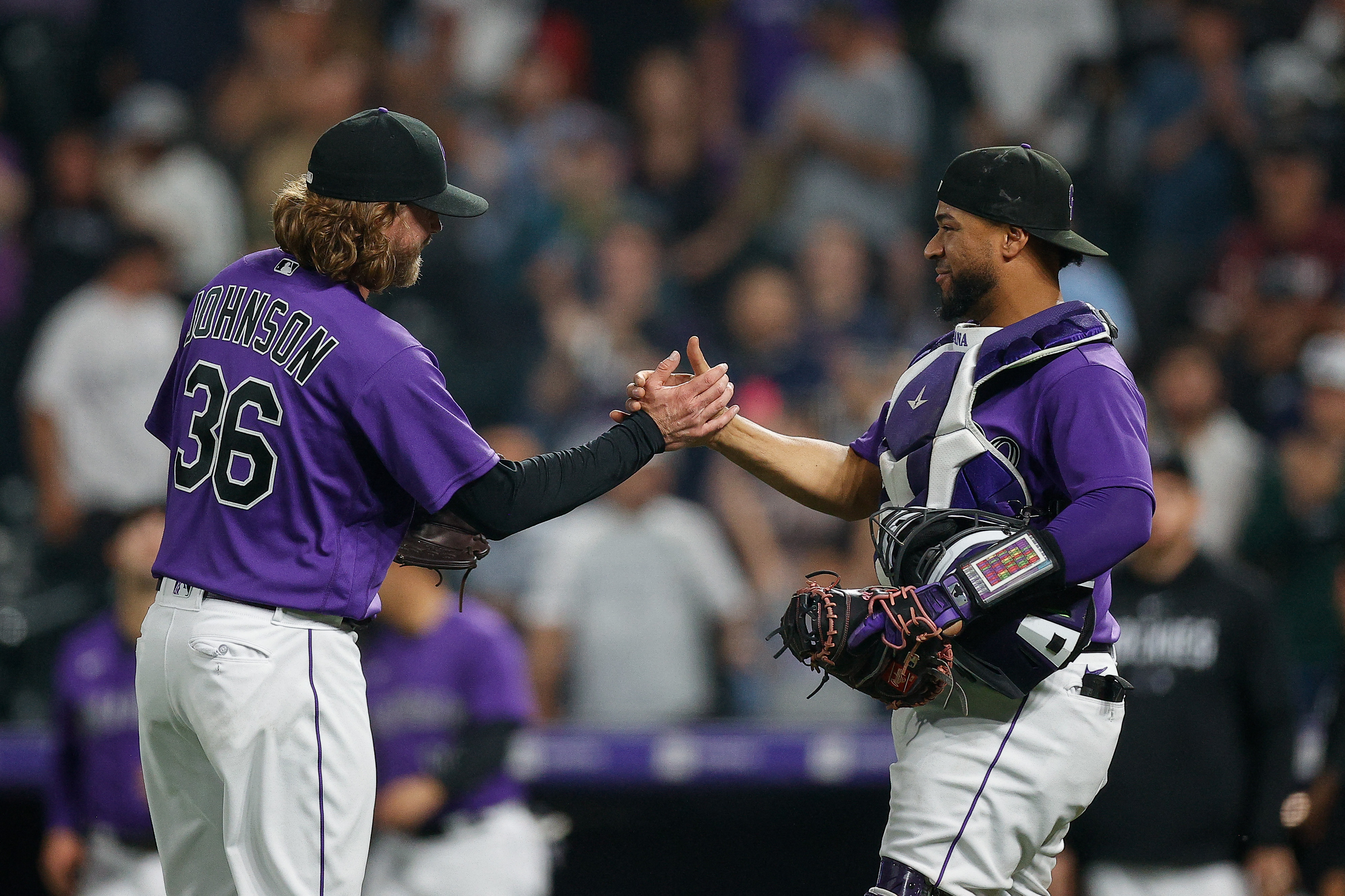 Elias Diaz goes deep in Rockies' win over Marlins