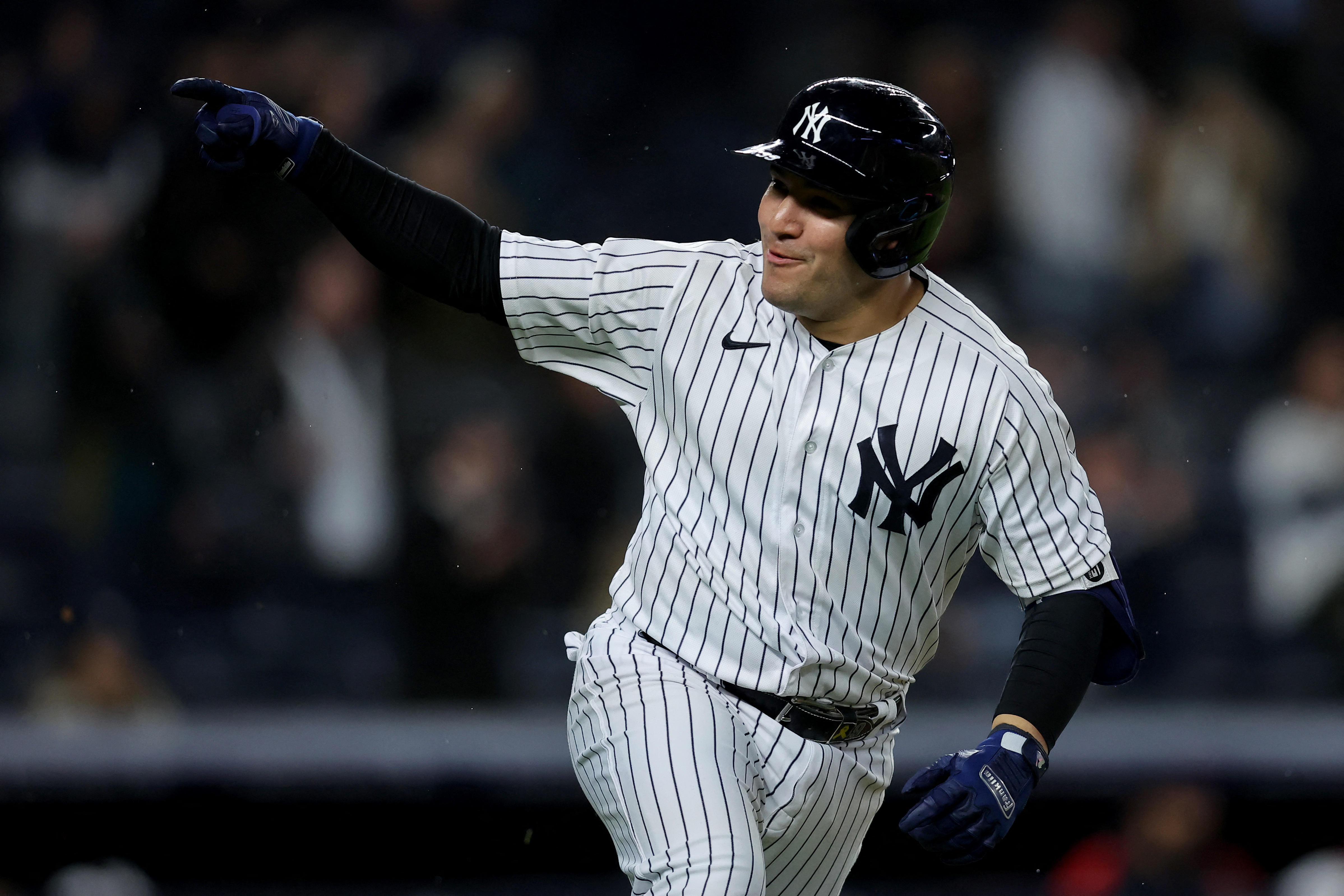 Yankees Running Out of Jerseys So Quickly They May Be Forced to Play Shirts  vs. Skins