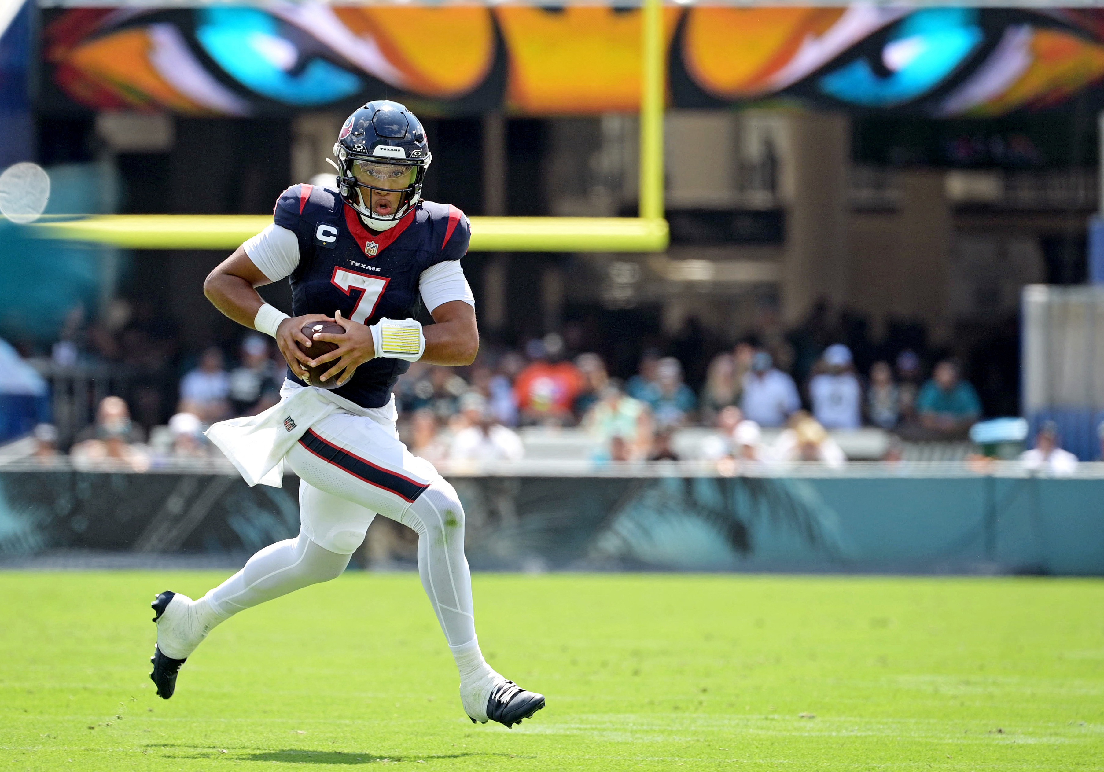 Texans grab big lead, upset Jaguars, Sports