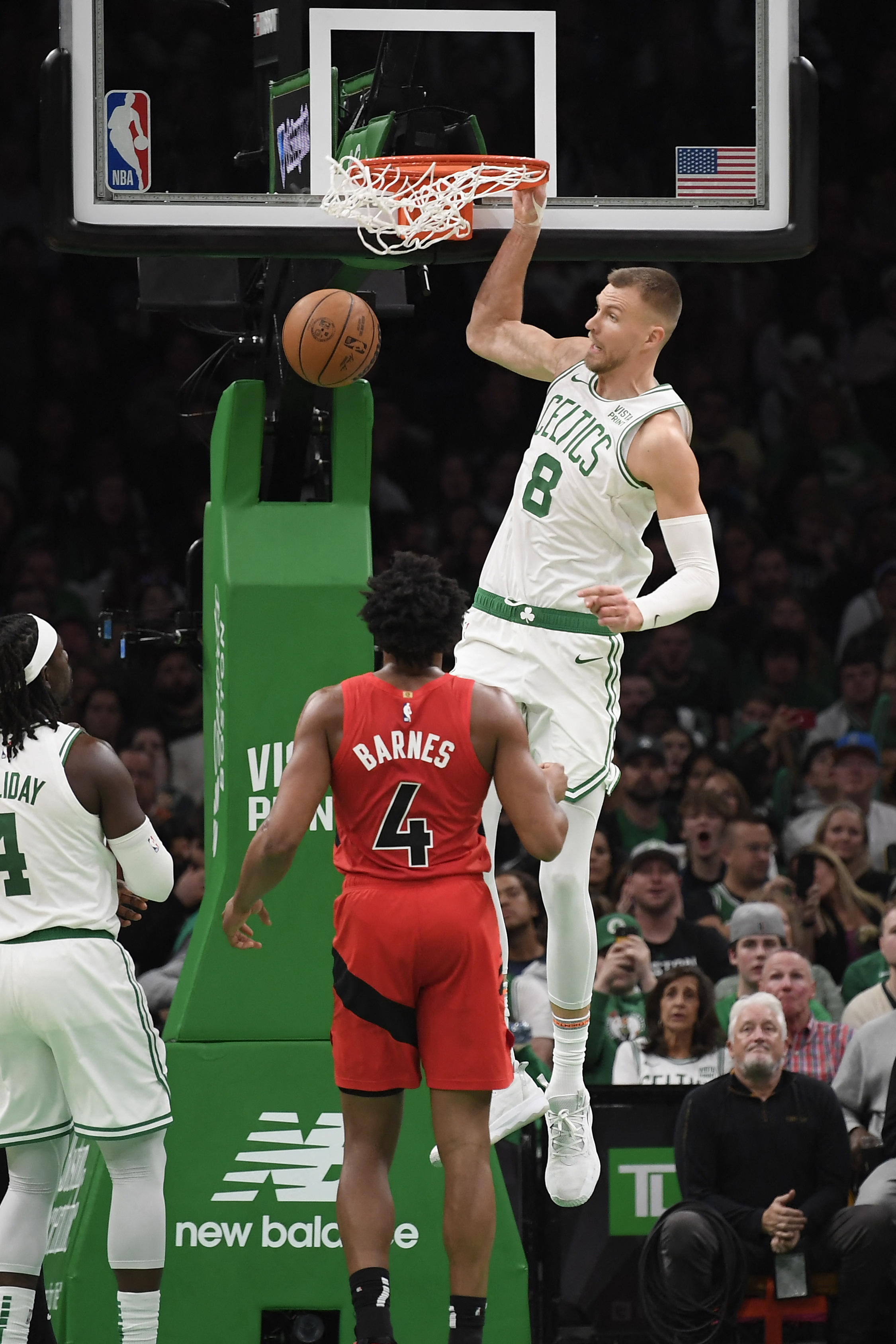 Jaylen Brown, Jayson Tatum Lift Celtics Over Raptors | Reuters