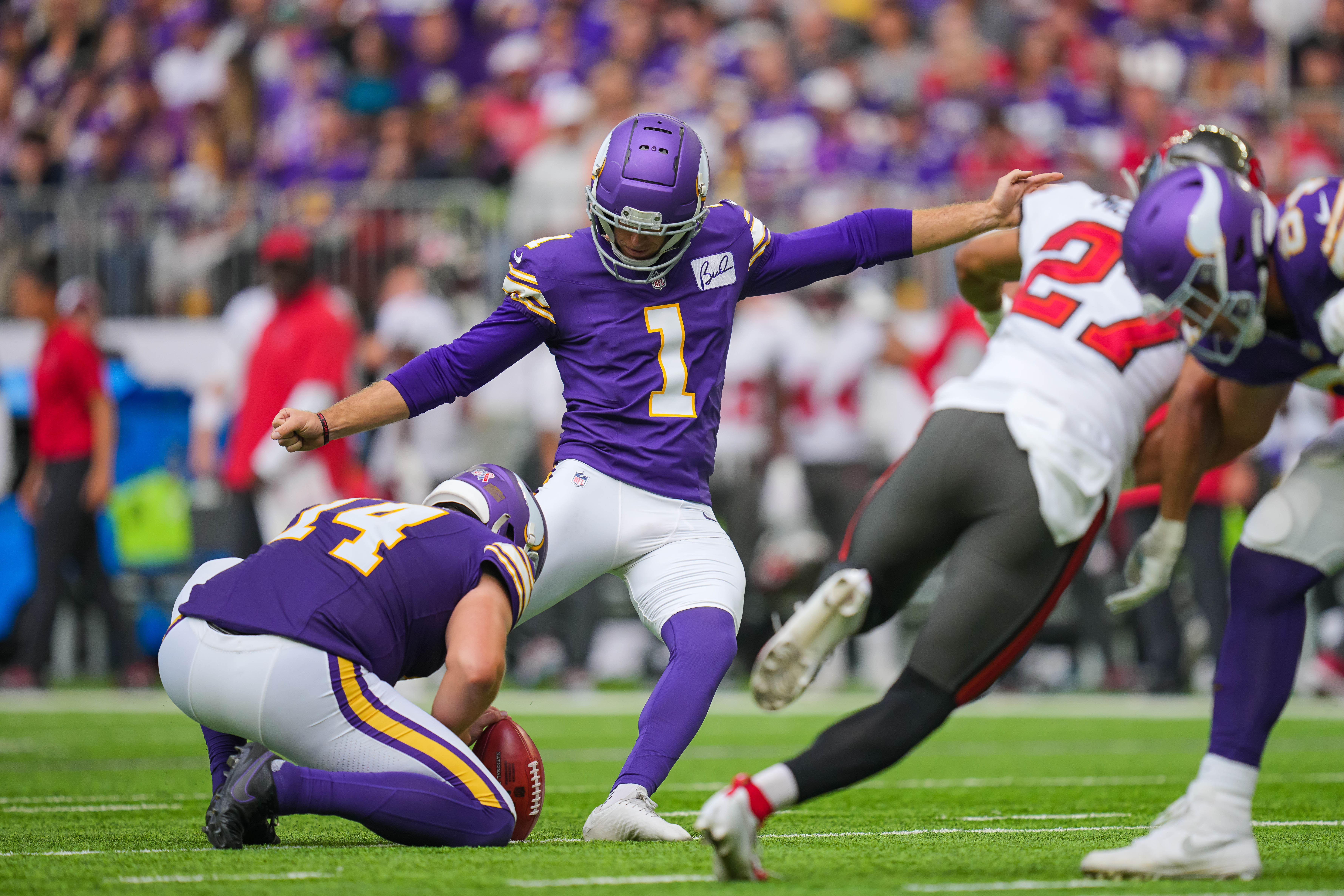 Mayfield figured out Vikings' hand signals in Bucs' Week 1 victory