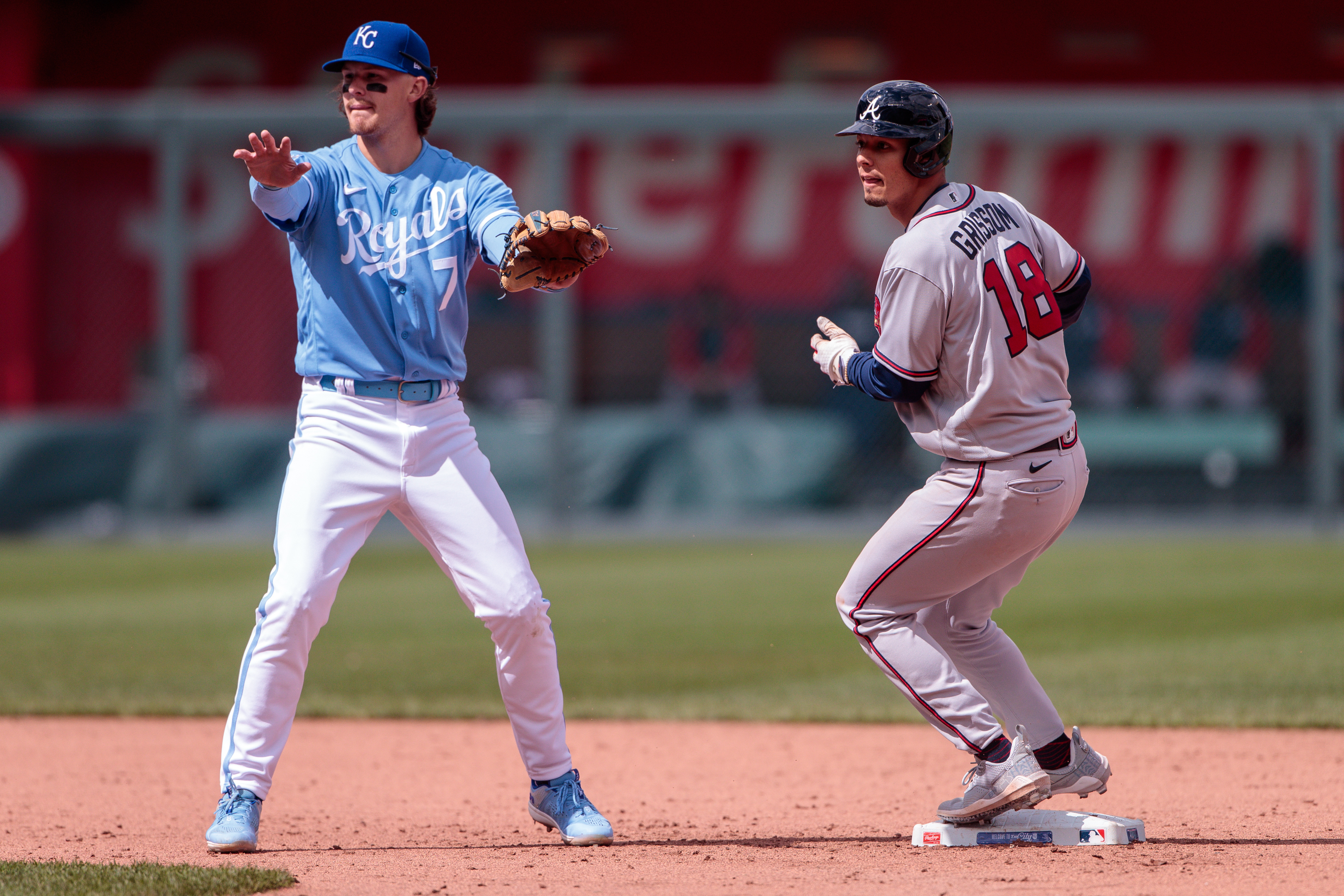 MLB roundup: Phillies score 9 in first, bash 23 hits to rout Reds