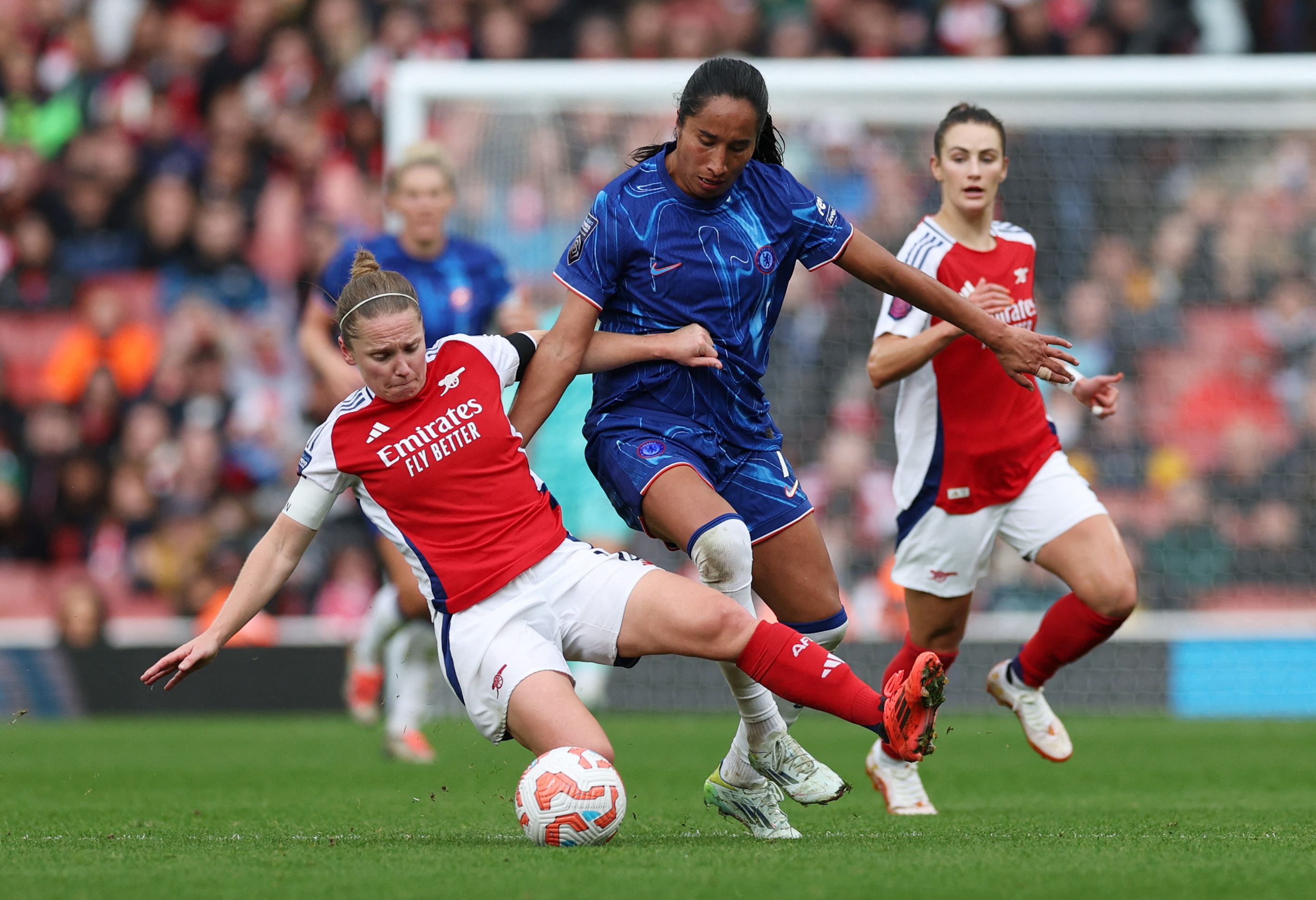 Chelsea top WSL after early goals secure 2-1 win at Arsenal | Reuters