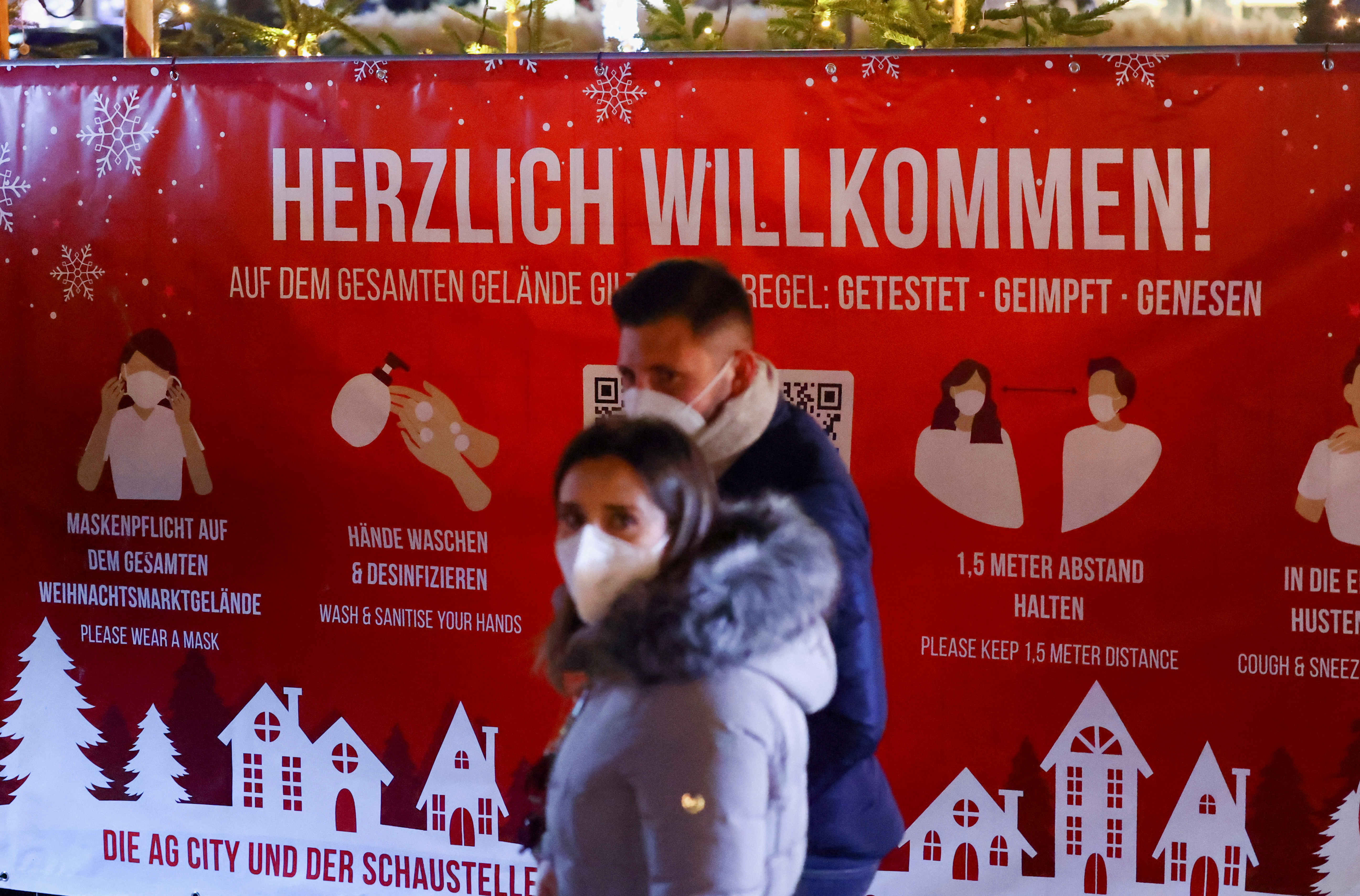 Christmas markets open in Berlin