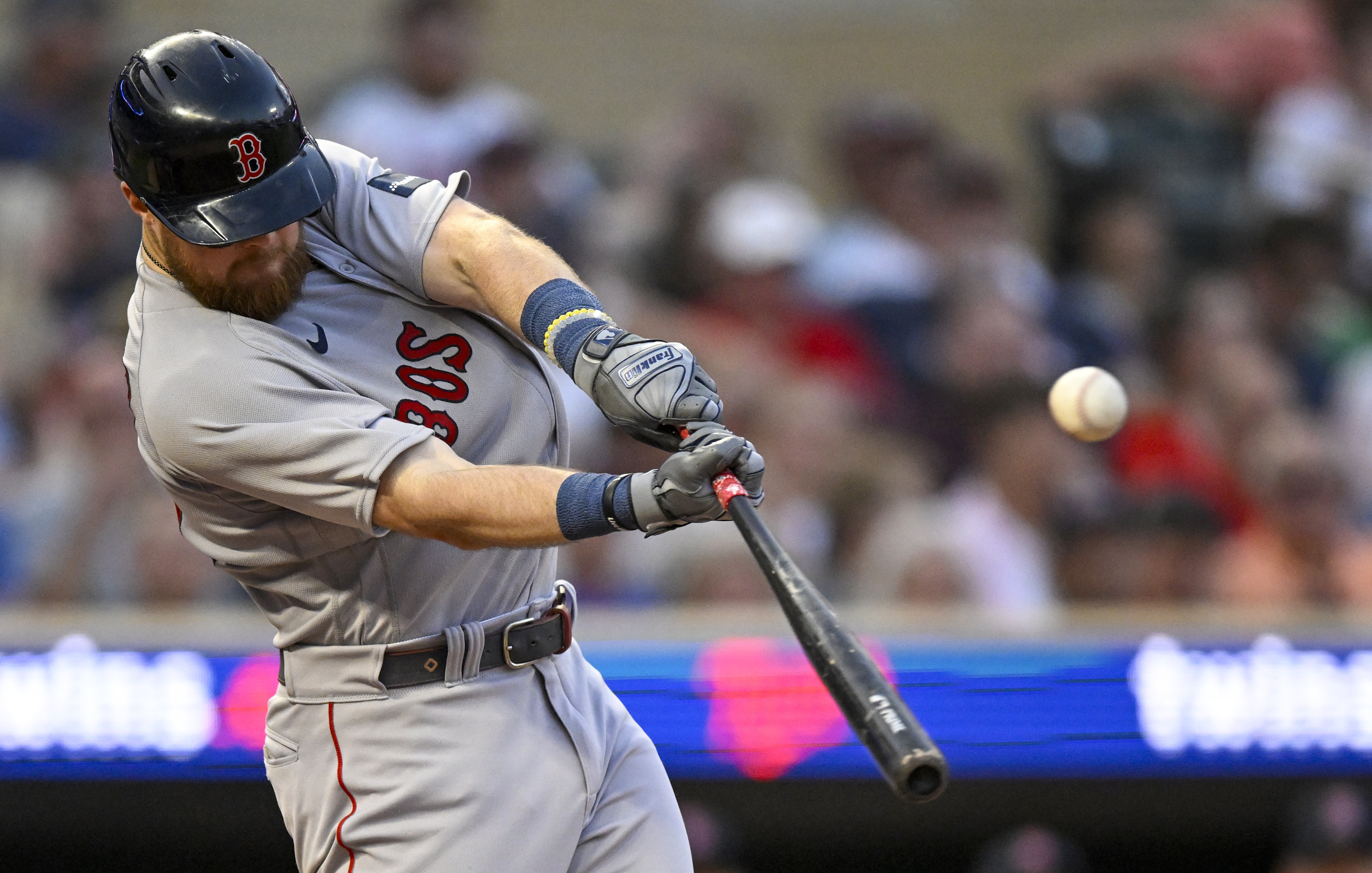 Christian Vázquez comes home to Fenway, this time with the Twins