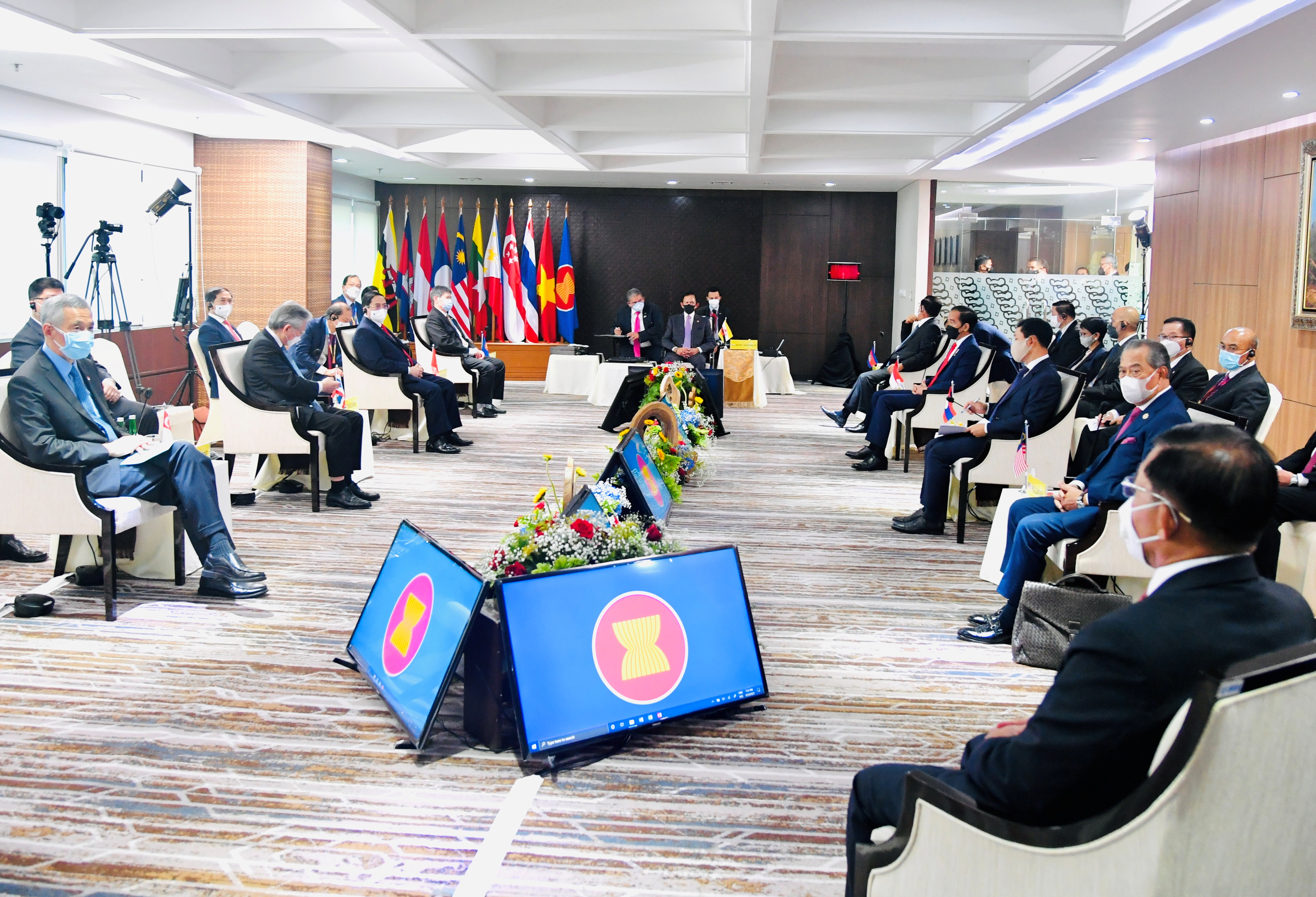 General view of the ASEAN leaders' meeting at the the Association of Southeast Asian Nations (ASEAN) secretariat building in Jakarta, Indonesia, April 24, 2021. Courtesy of Laily Rachev/Indonesian Presidential Palace/Handout via REUTERS 