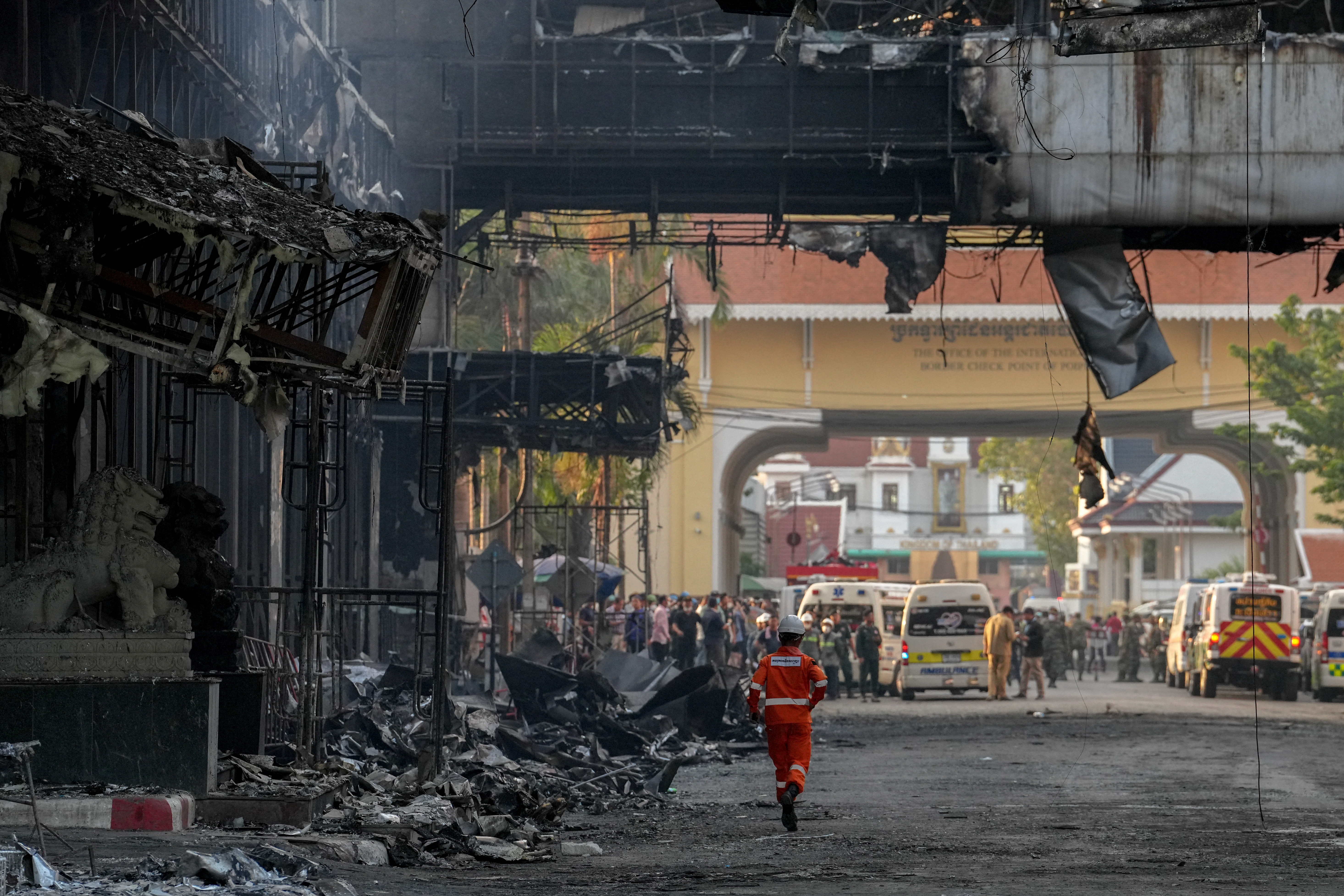 Cambodian casino fire kills 10, many feared trapped