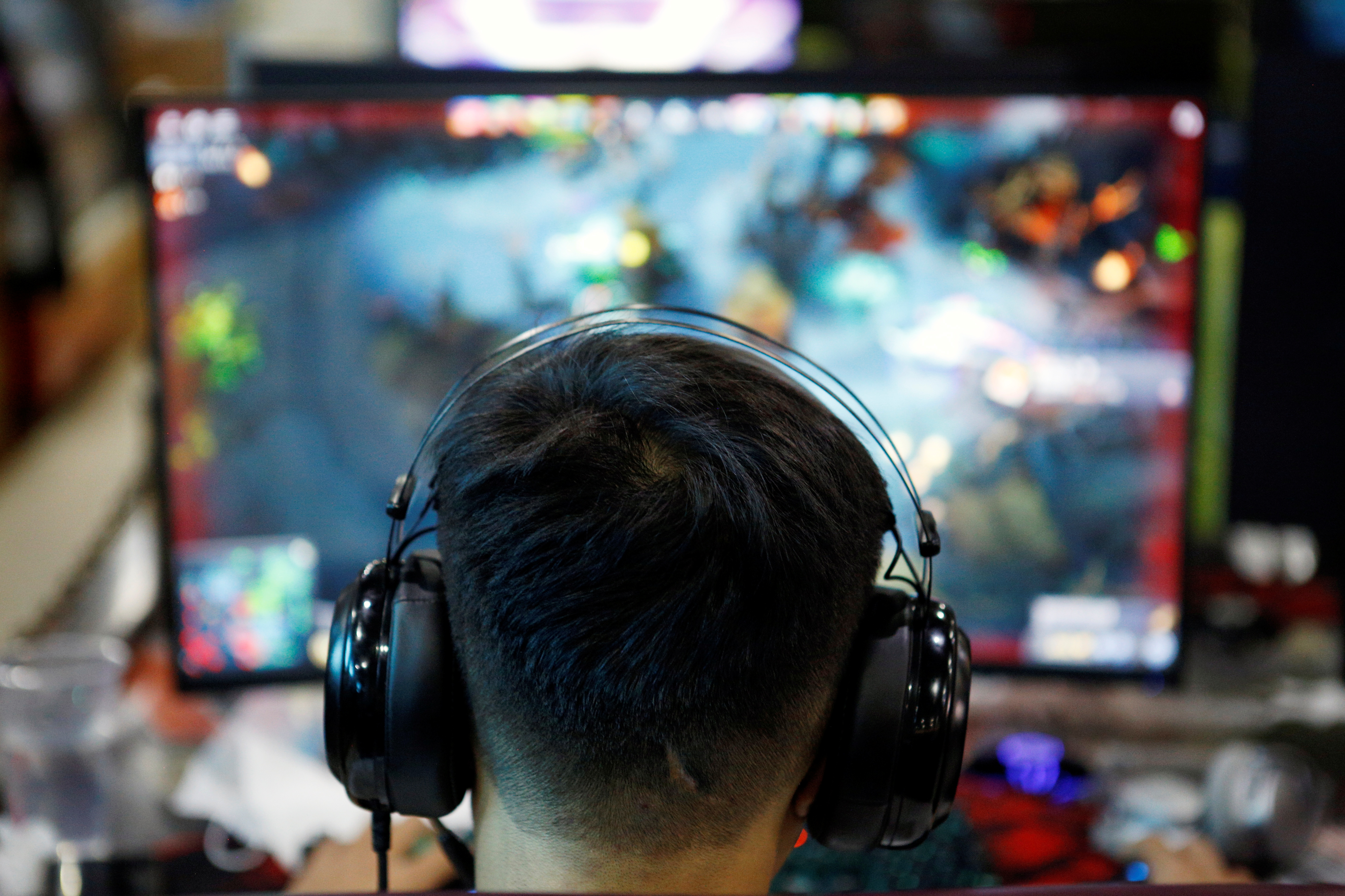 Among Us: An Explainer For The Internet's New Gaming Obsession