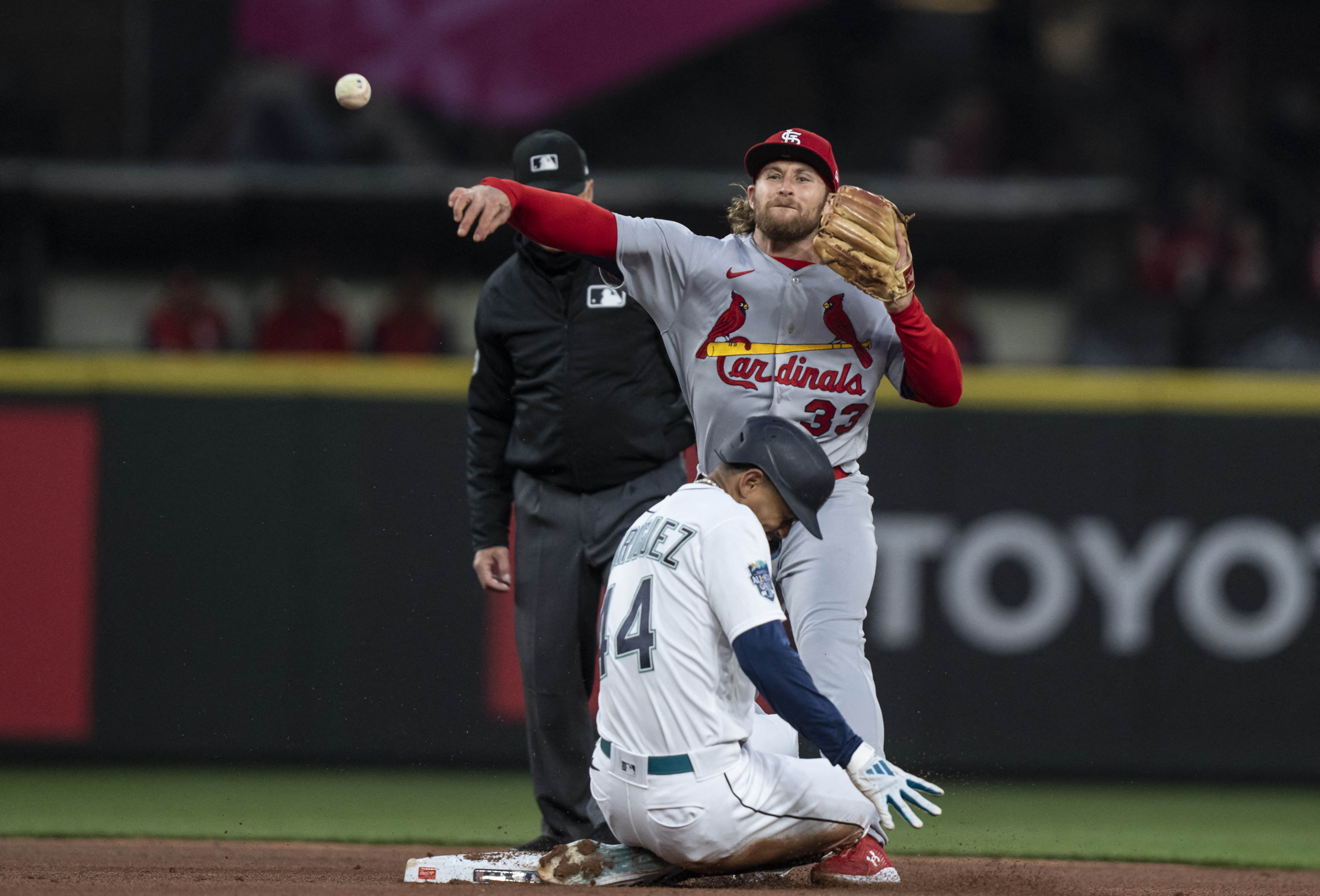 AJ Pollock, Mariners end 3-game skid by beating Cardinals