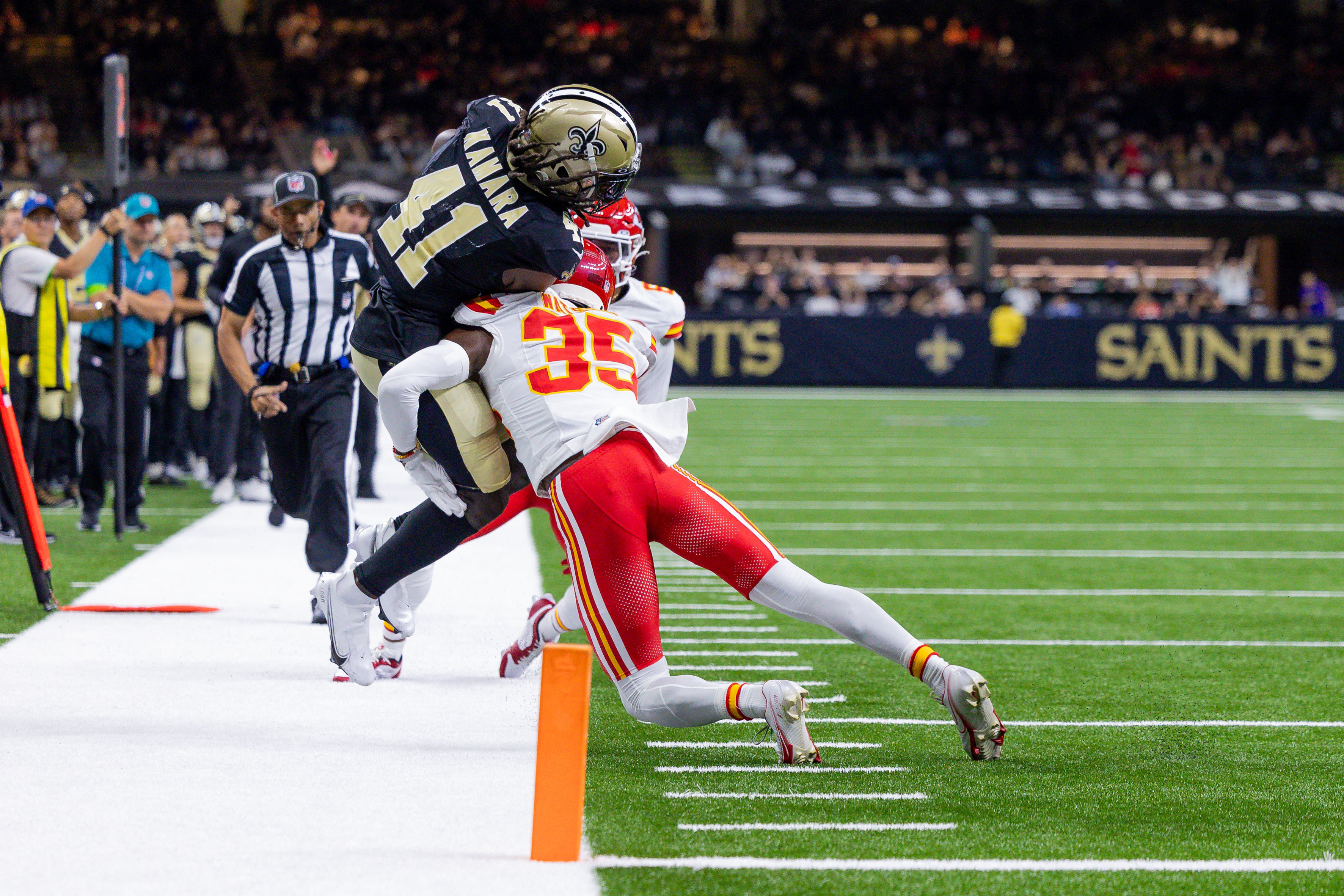 Late interception, FG push Saints past Chiefs