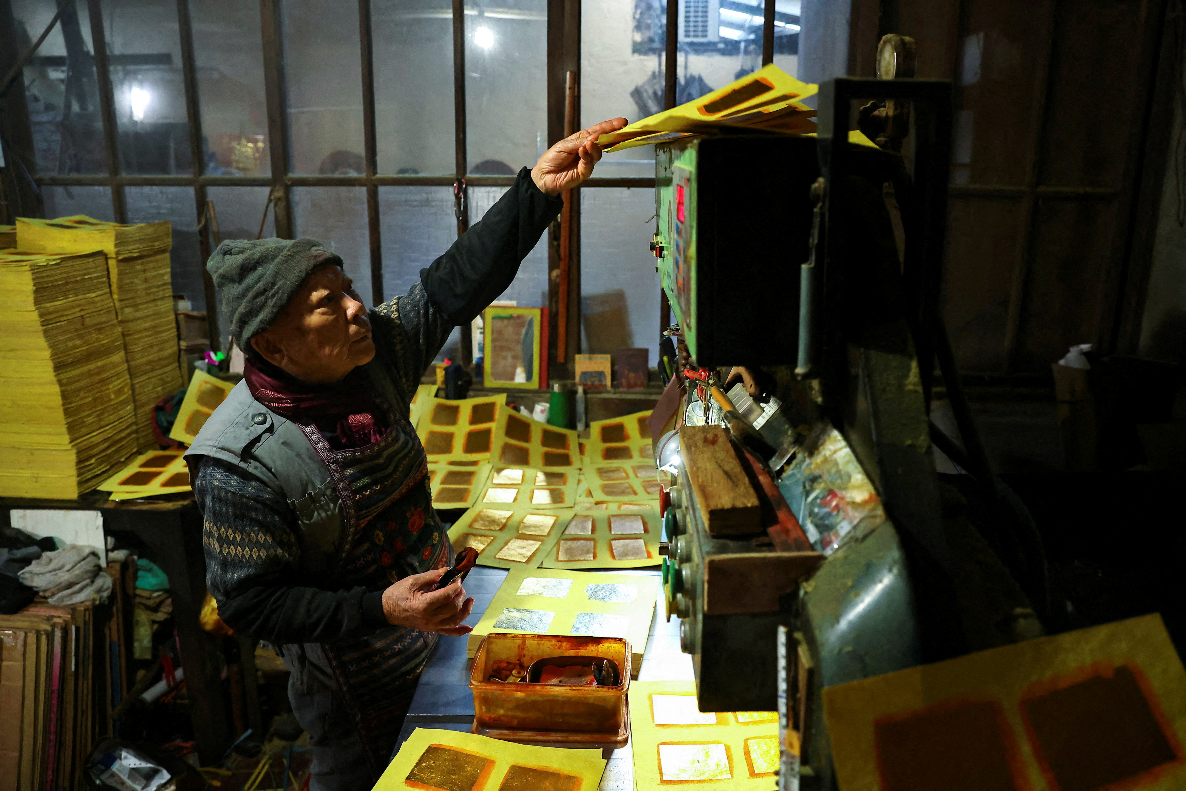 Taiwan family helps keep hand-made 'joss paper' tradition alive